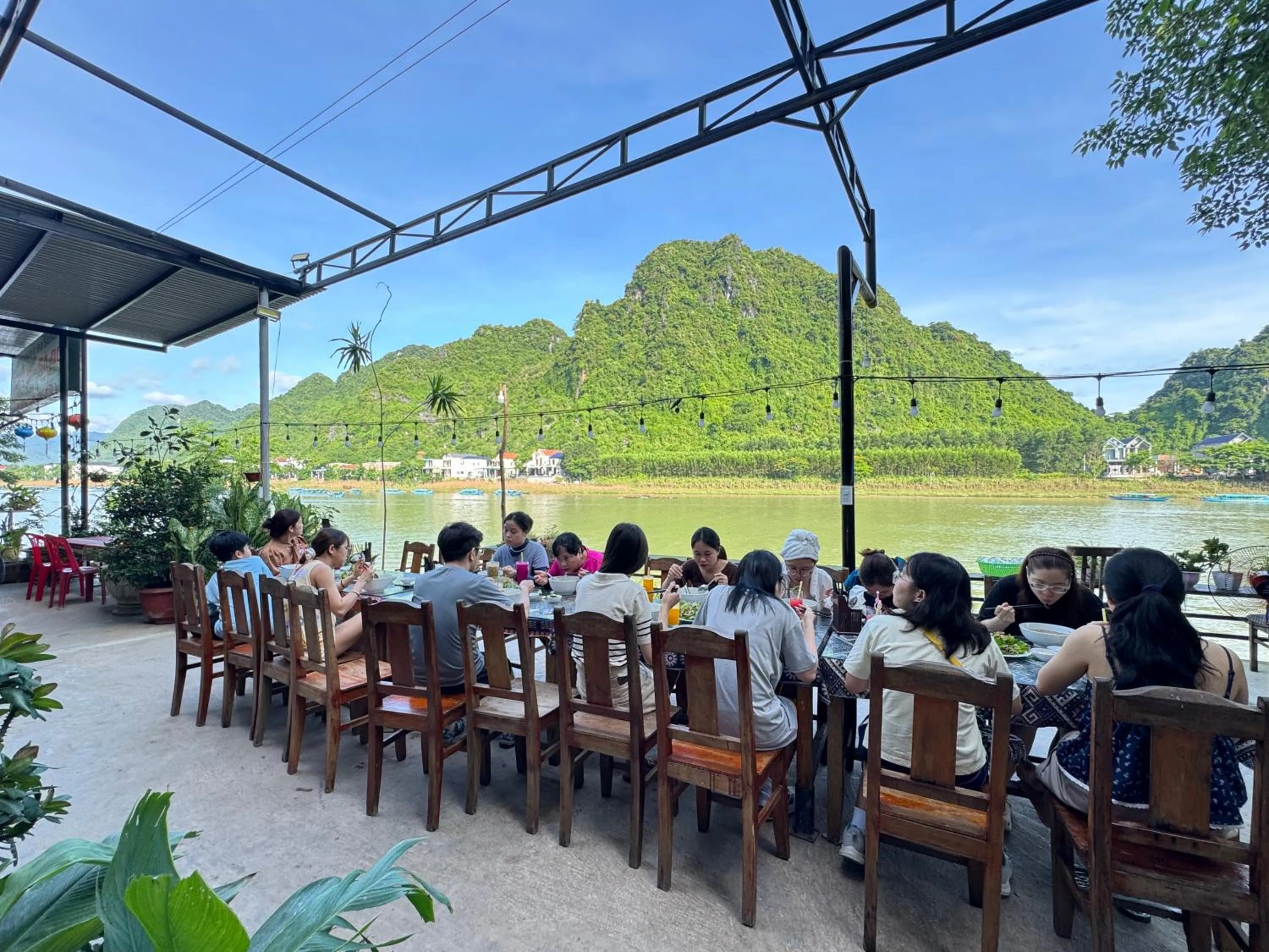 Funny Monkeys Homestay