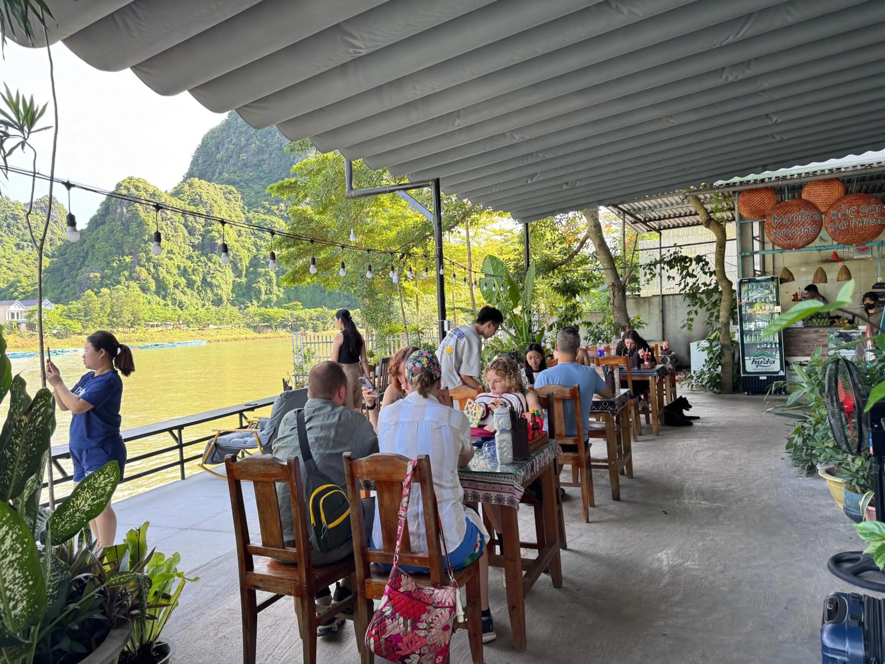 Funny Monkeys Homestay