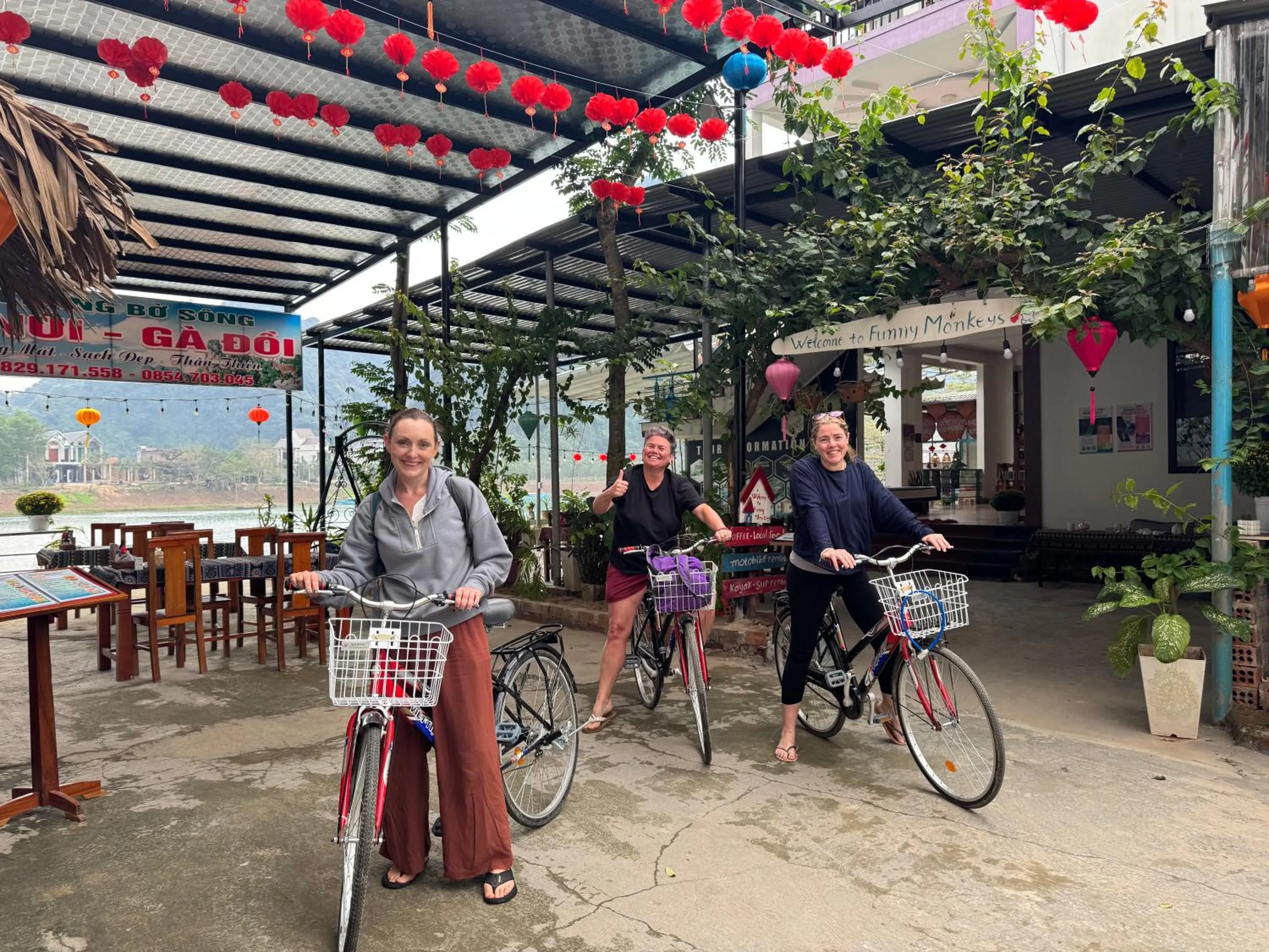 Funny Monkeys Homestay