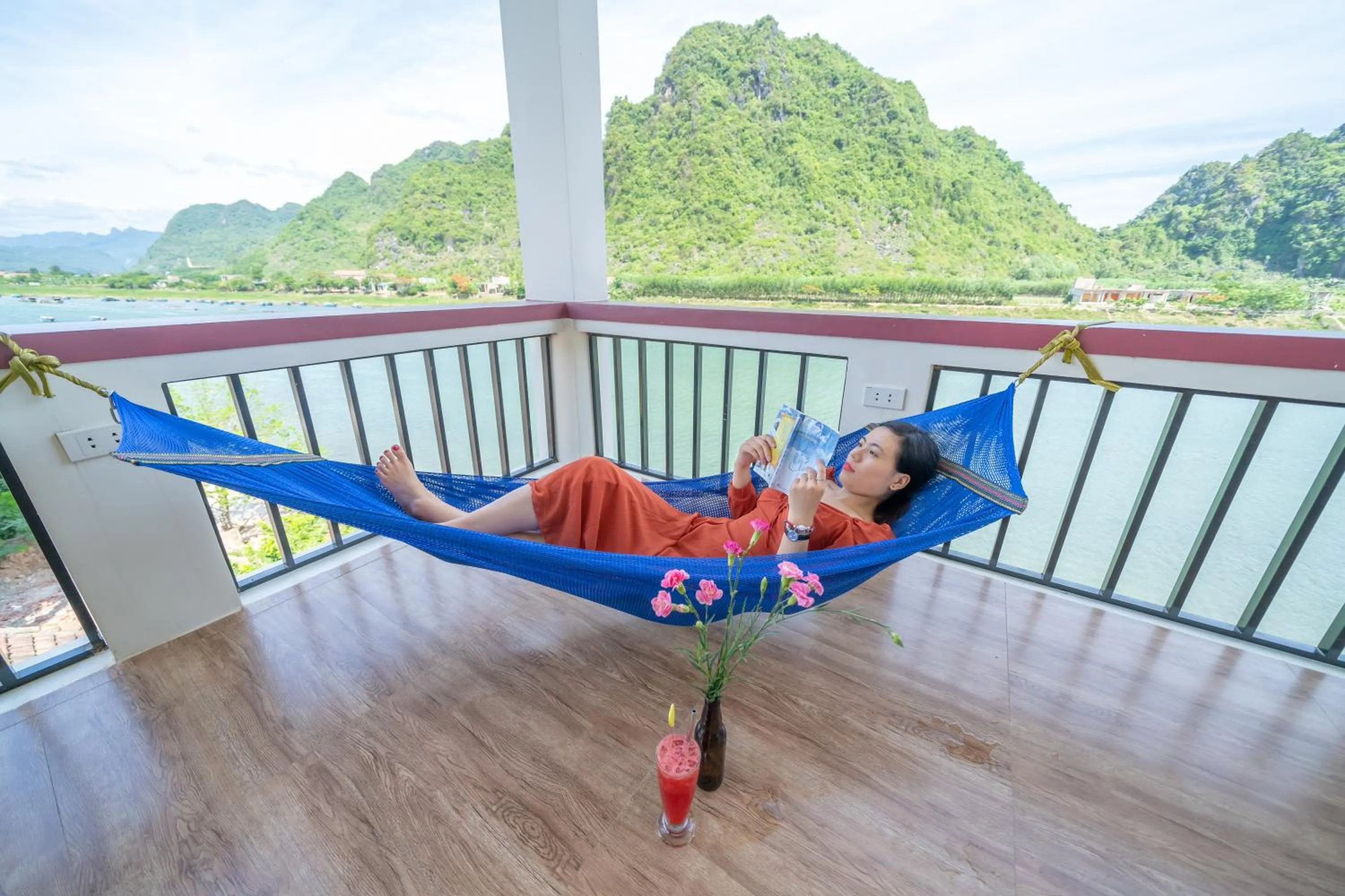 Balcony/Terrace in Funny Monkeys Homestay
