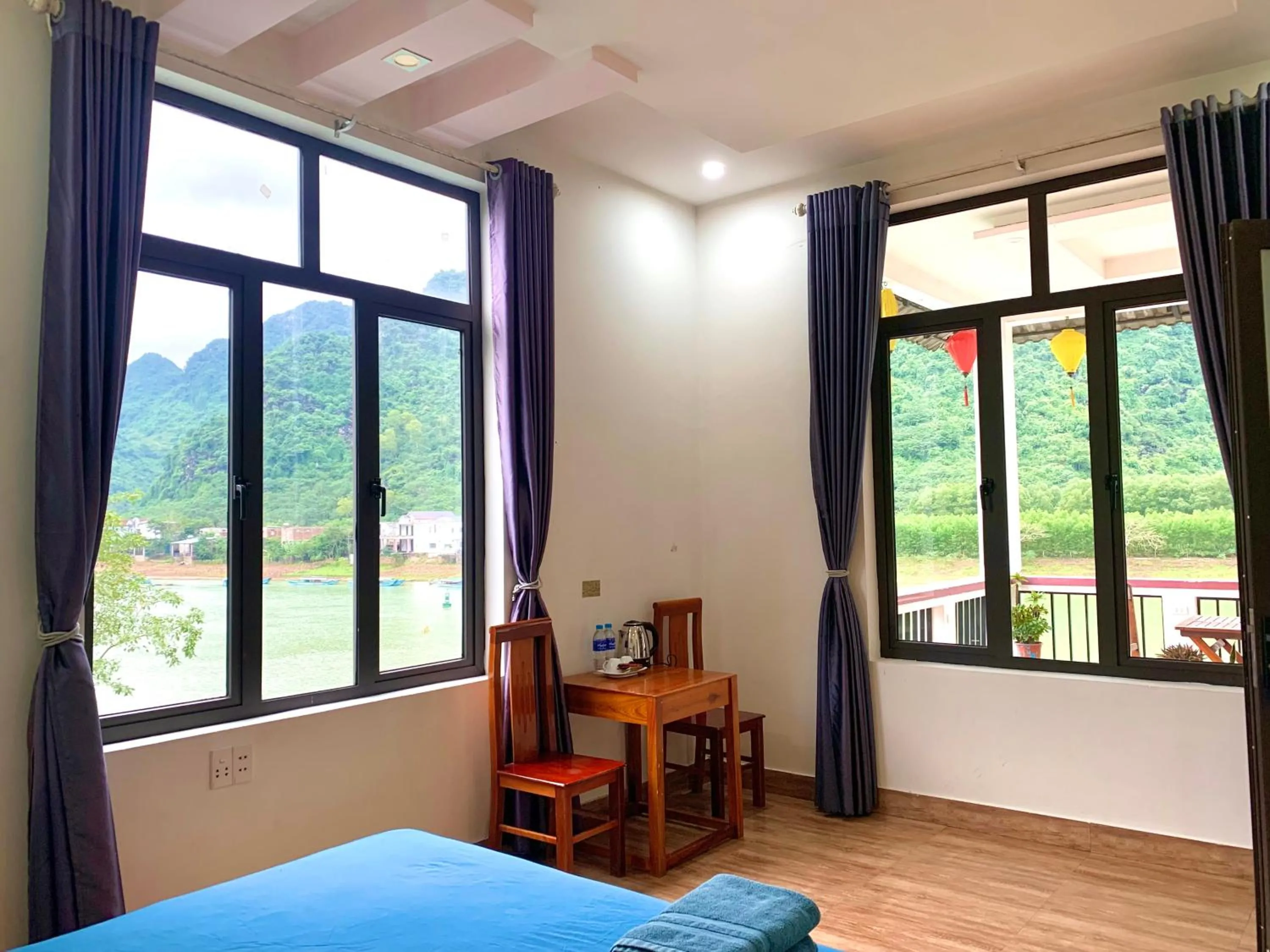 Bed in Funny Monkeys Homestay