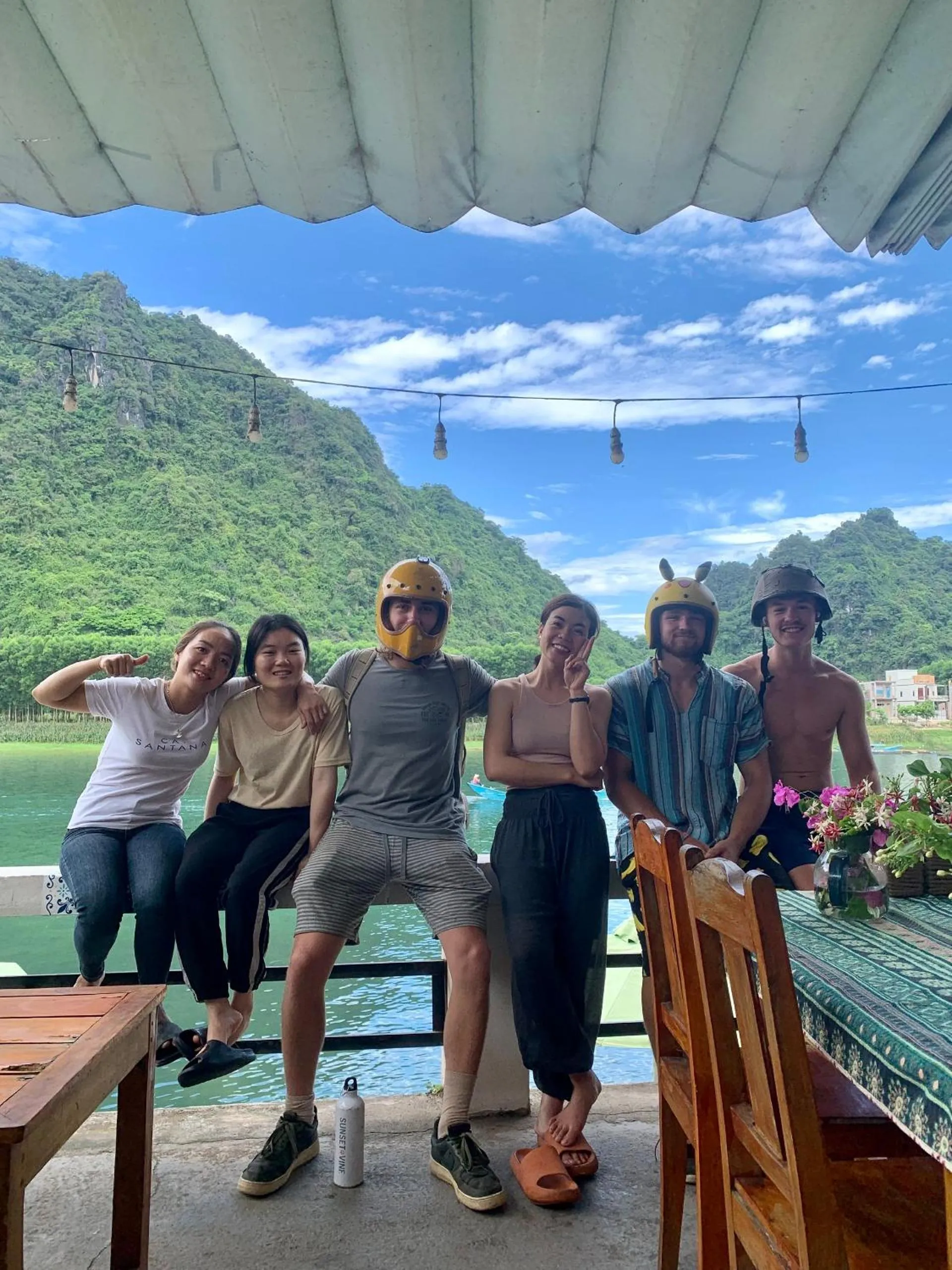 Restaurant/places to eat in Funny Monkeys Homestay