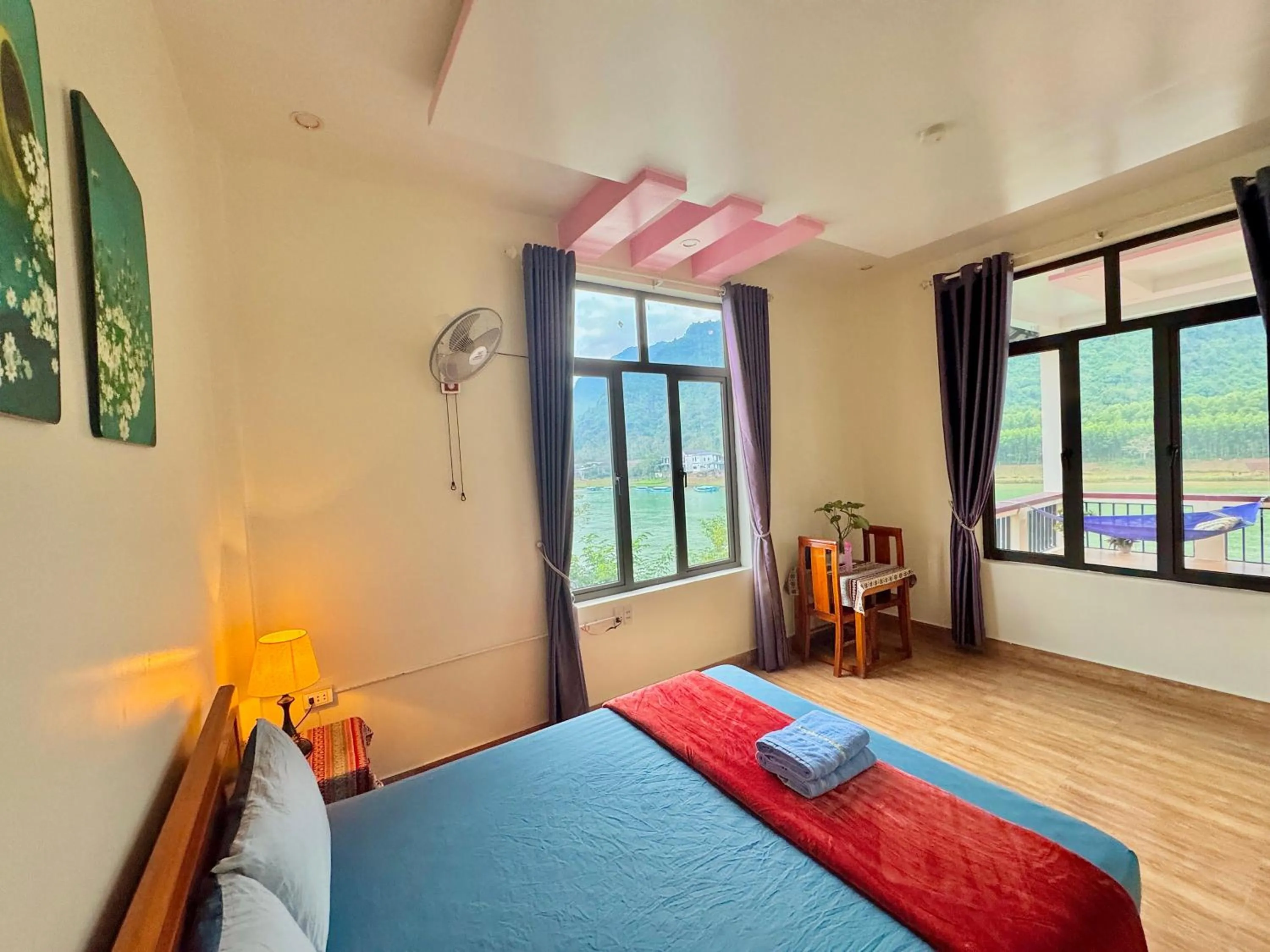 Bed in Funny Monkeys Homestay