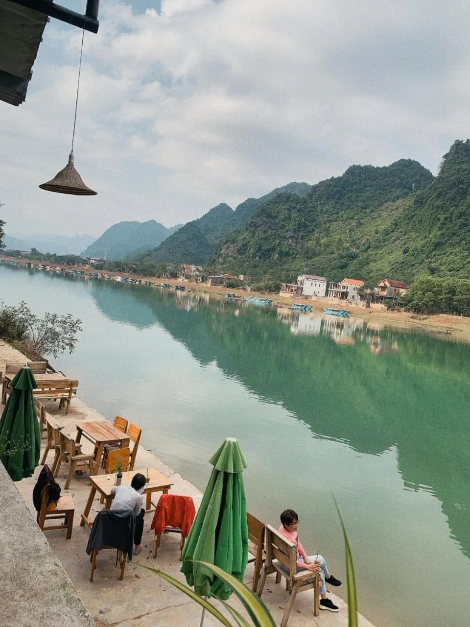Restaurant/places to eat in Funny Monkeys Homestay