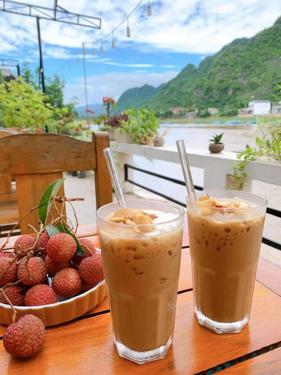 Restaurant/places to eat in Funny Monkeys Homestay