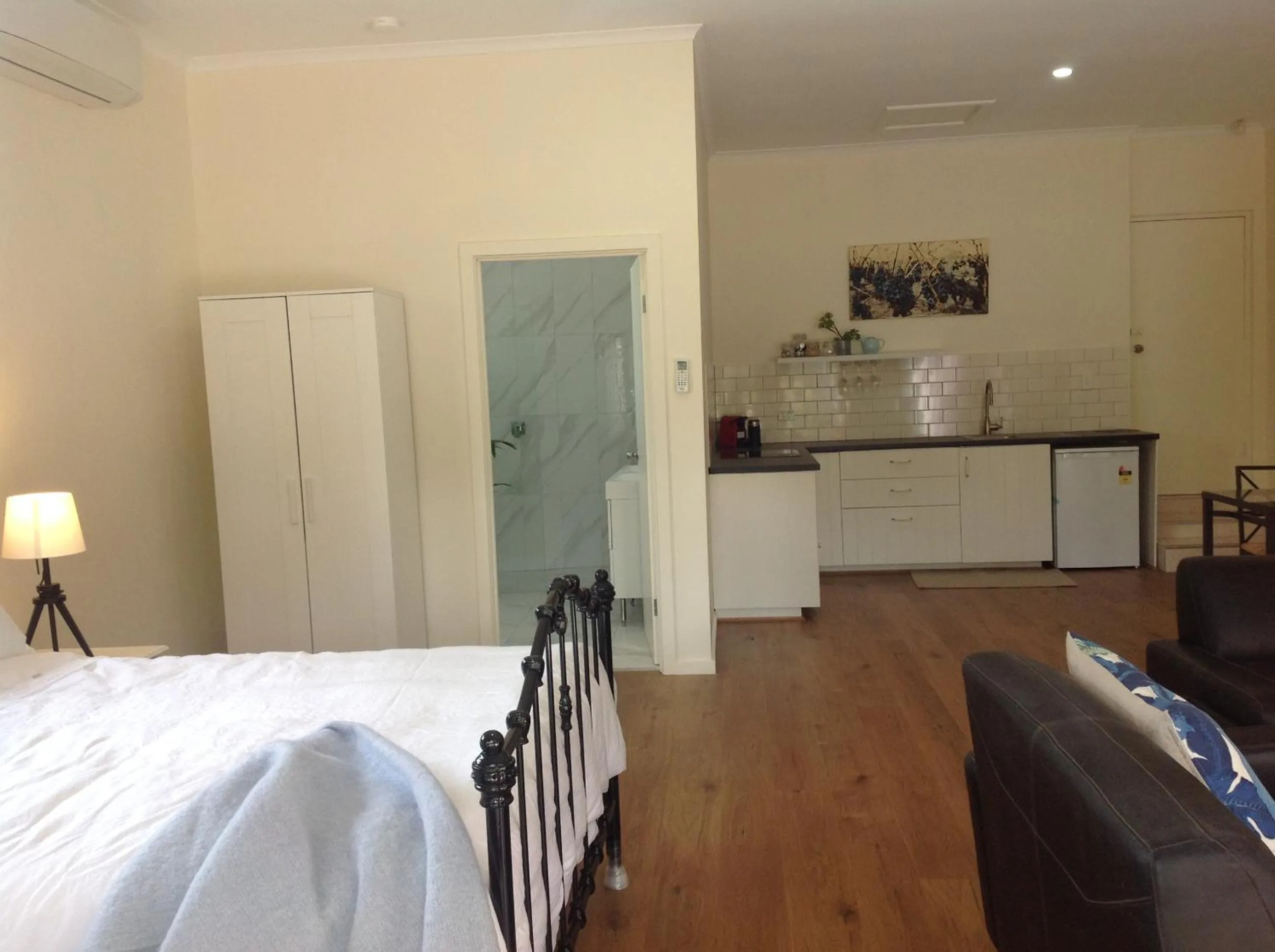 Port Elliot rural retreat