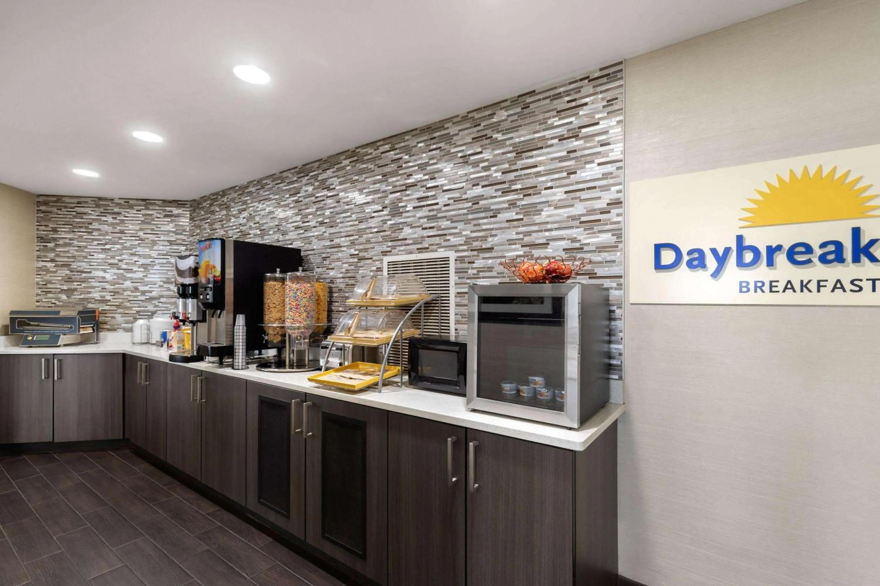 Breakfast in Days Inn by Wyndham Chattanooga Lookout Mountain West