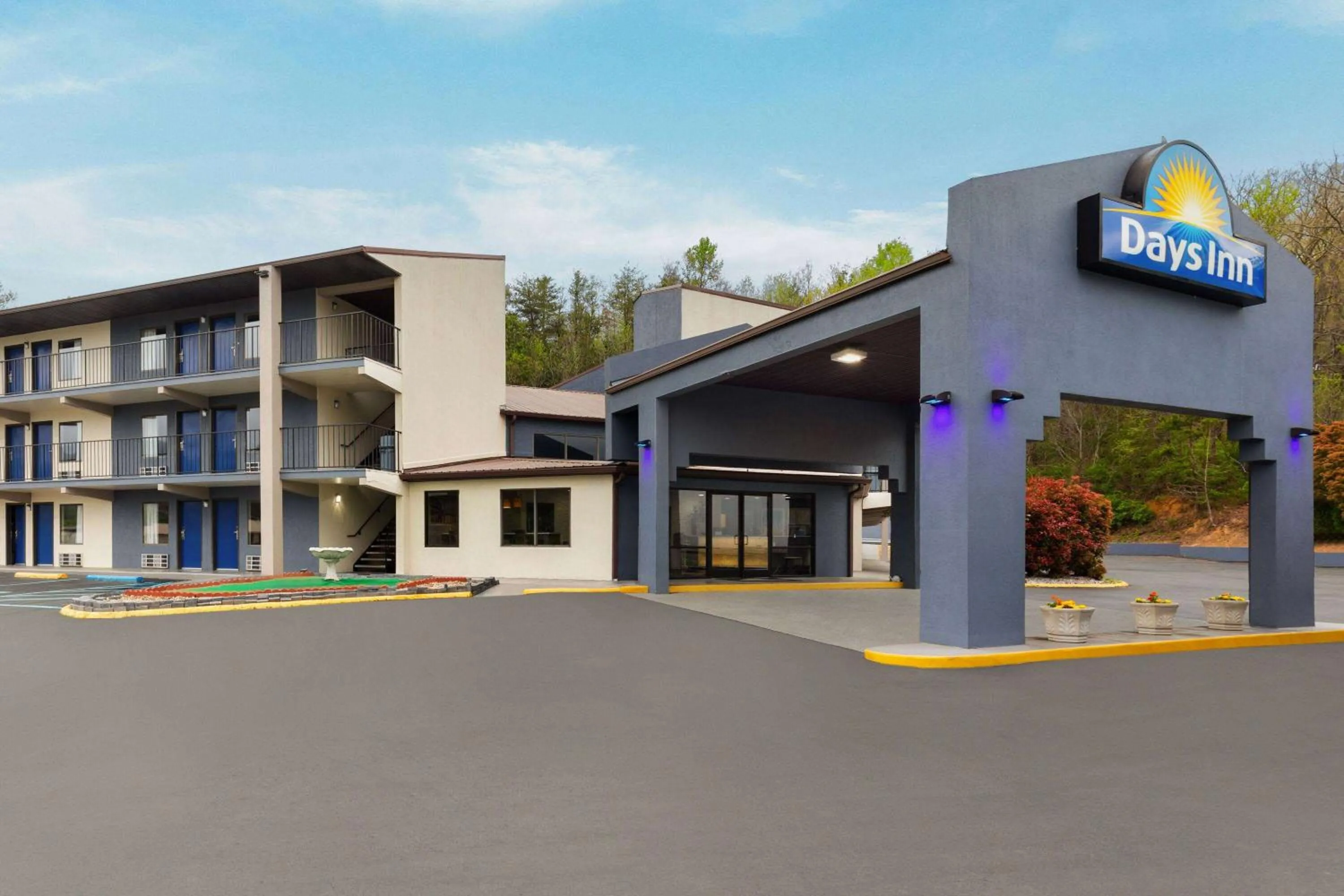 Property building in Days Inn by Wyndham Chattanooga Lookout Mountain West