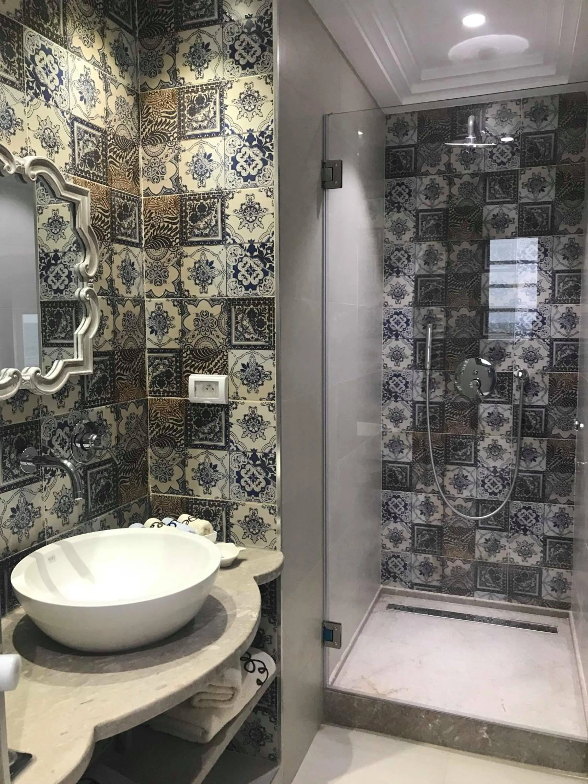 Bathroom in Dar Corniche La Marsa (Adults Only)