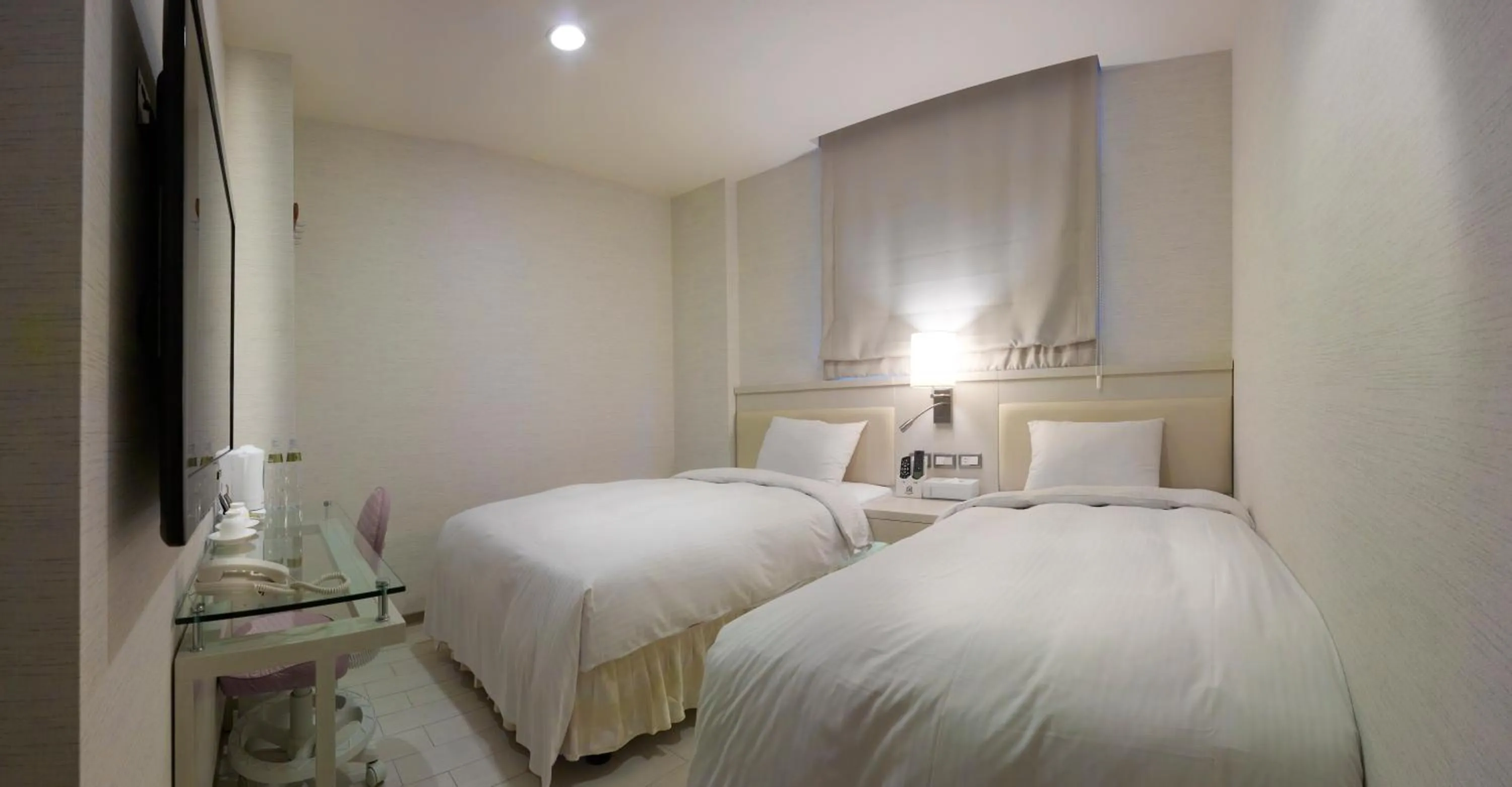 Bedroom, Bed in Shihlin Metro Home