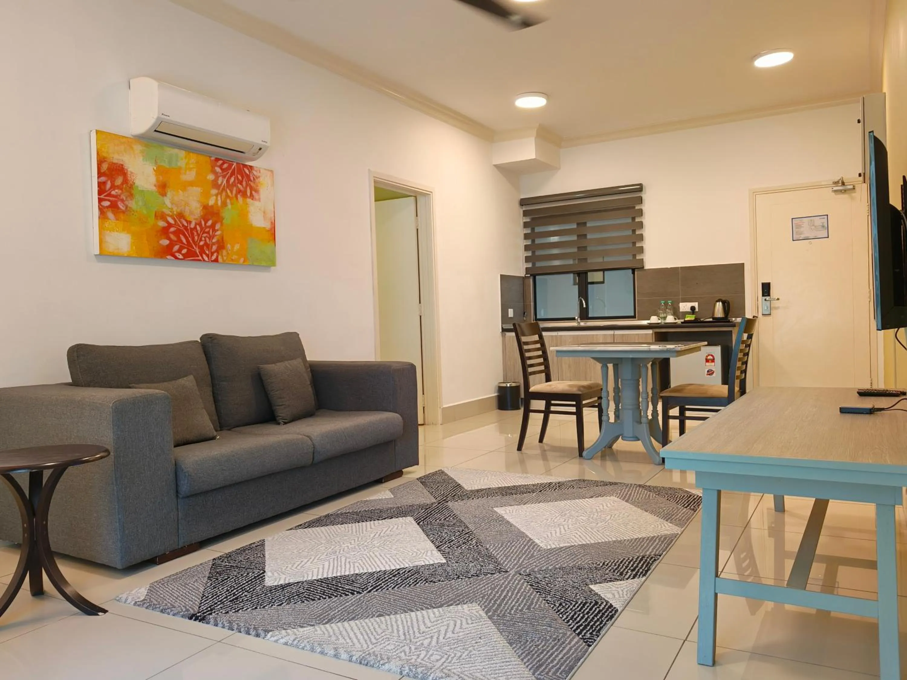 Kitchen or kitchenette in RPGC Garden Hotel