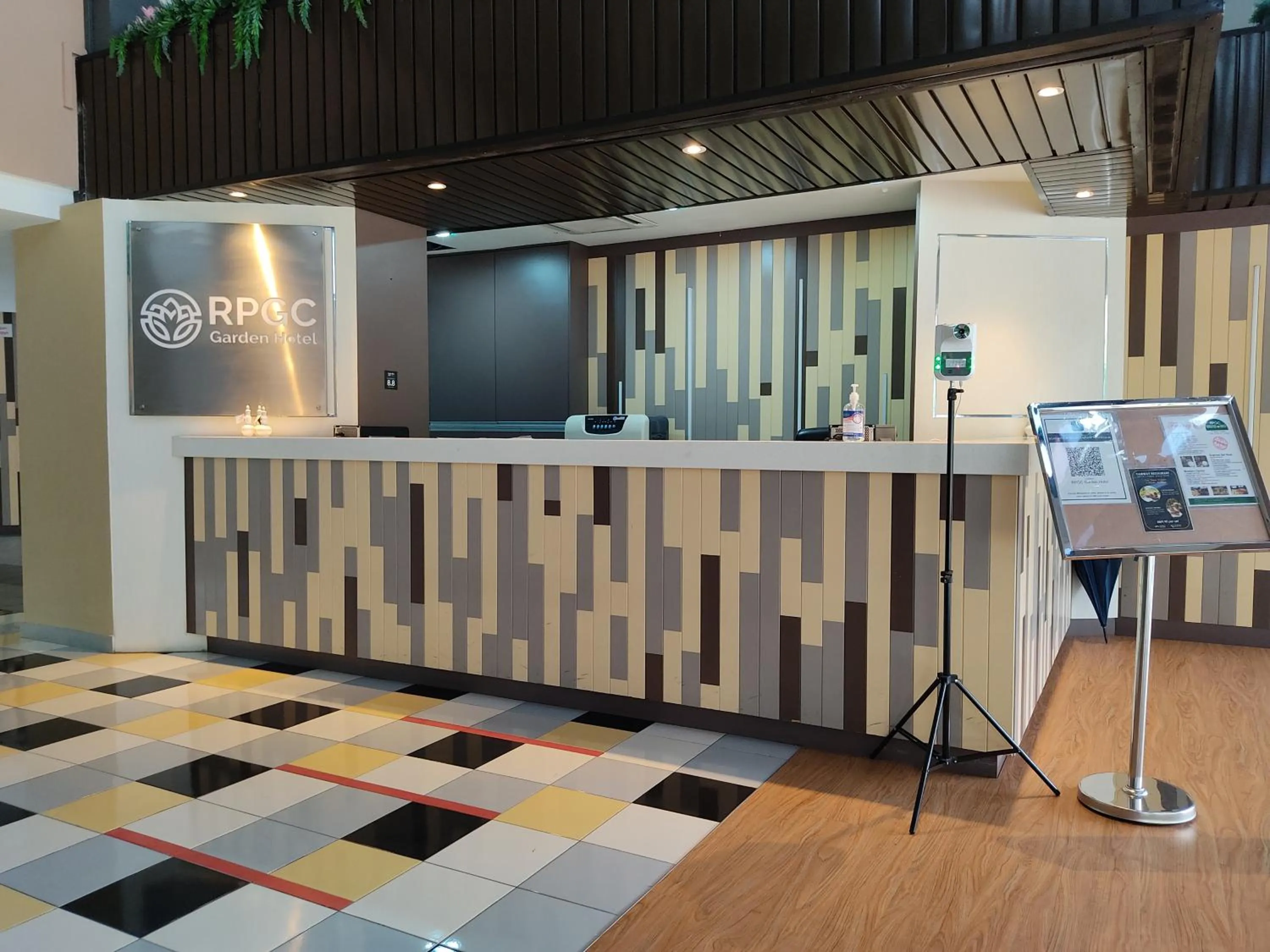 Lobby or reception in RPGC Garden Hotel