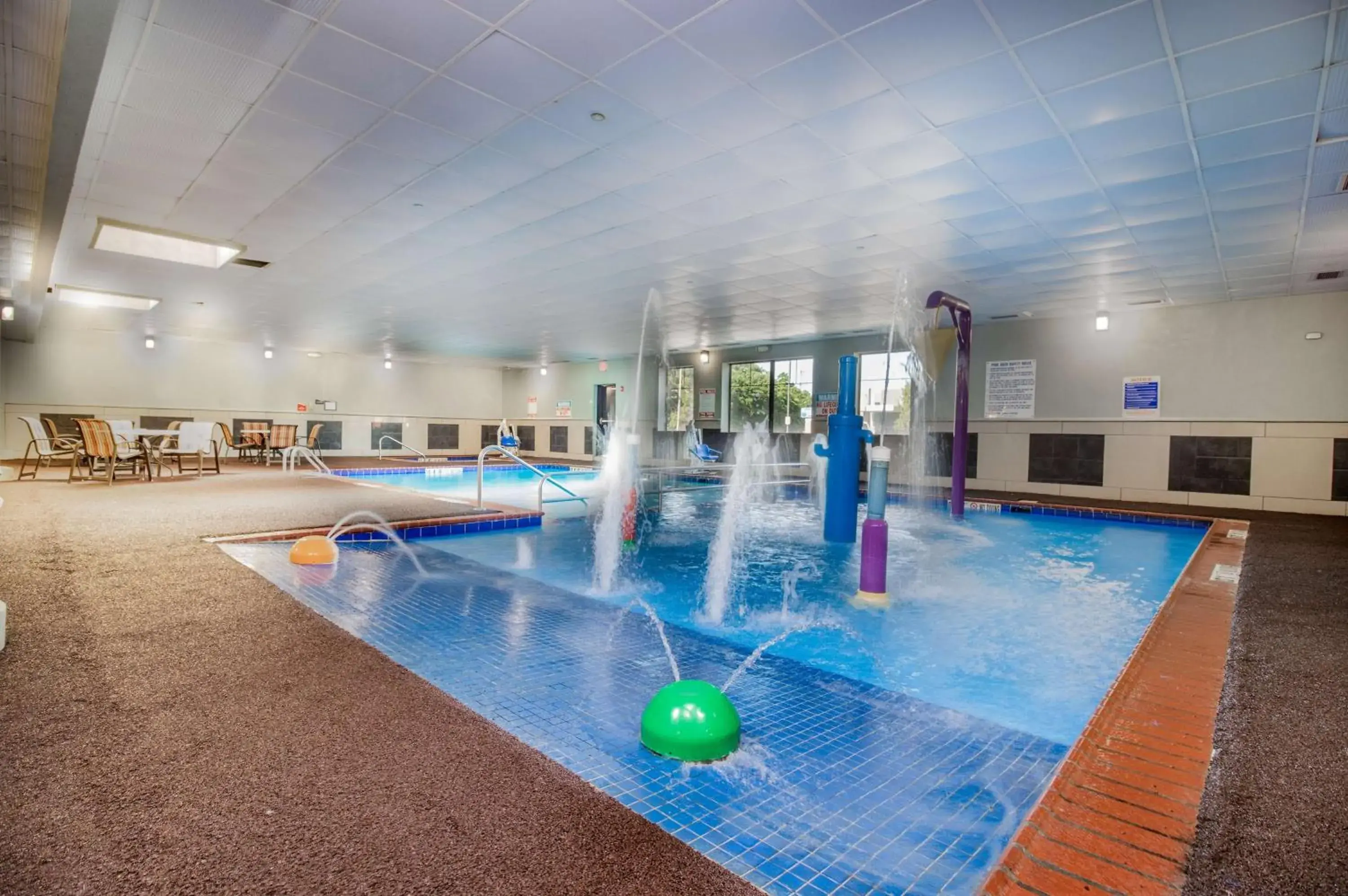 Aqua park, Swimming Pool in Best Western Plus Portage Hotel and Suites Aqua park, Swimming Pool in Best Western Plus Portage Hotel and Suites