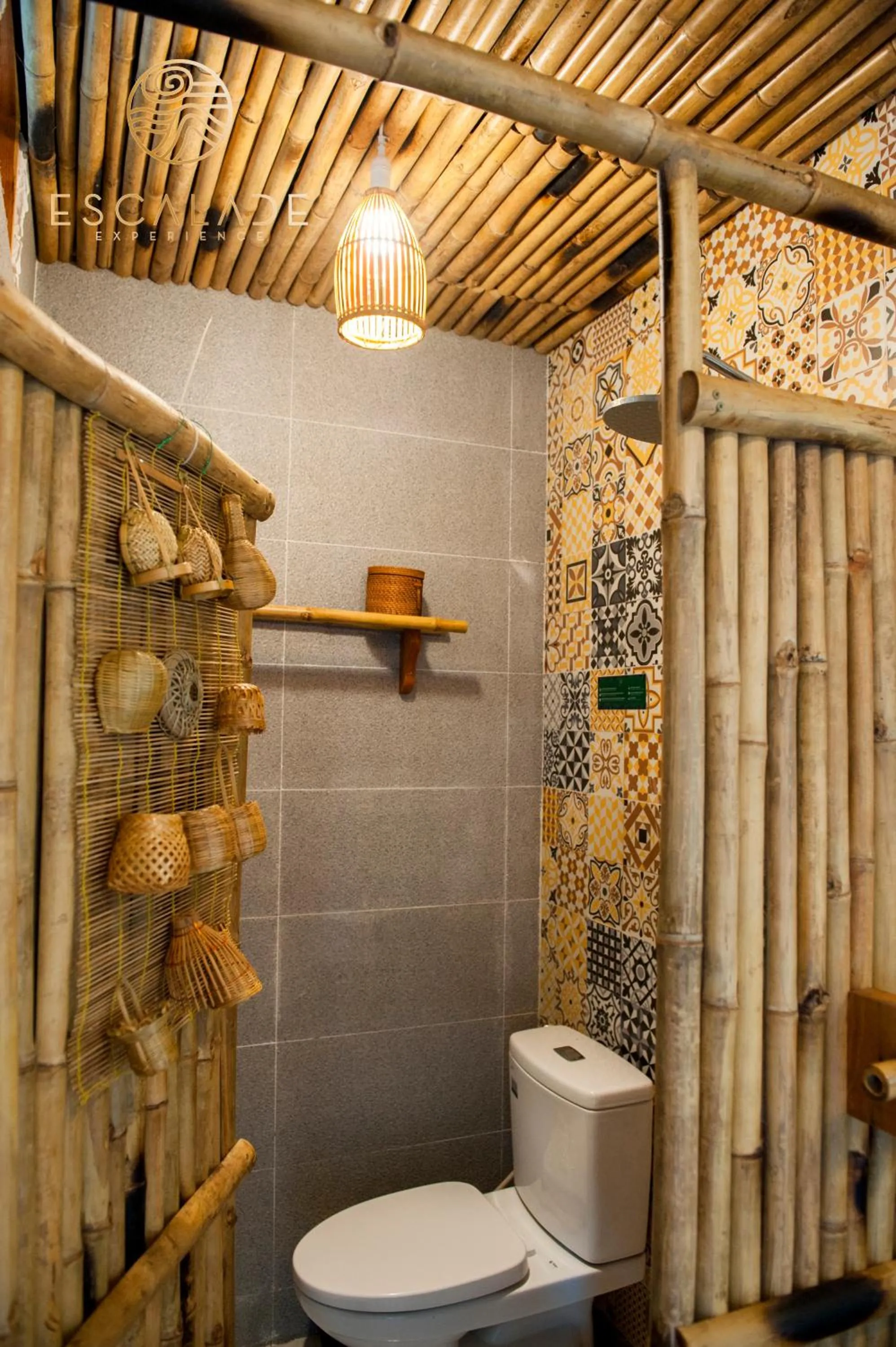 Shower in Escalade Experience