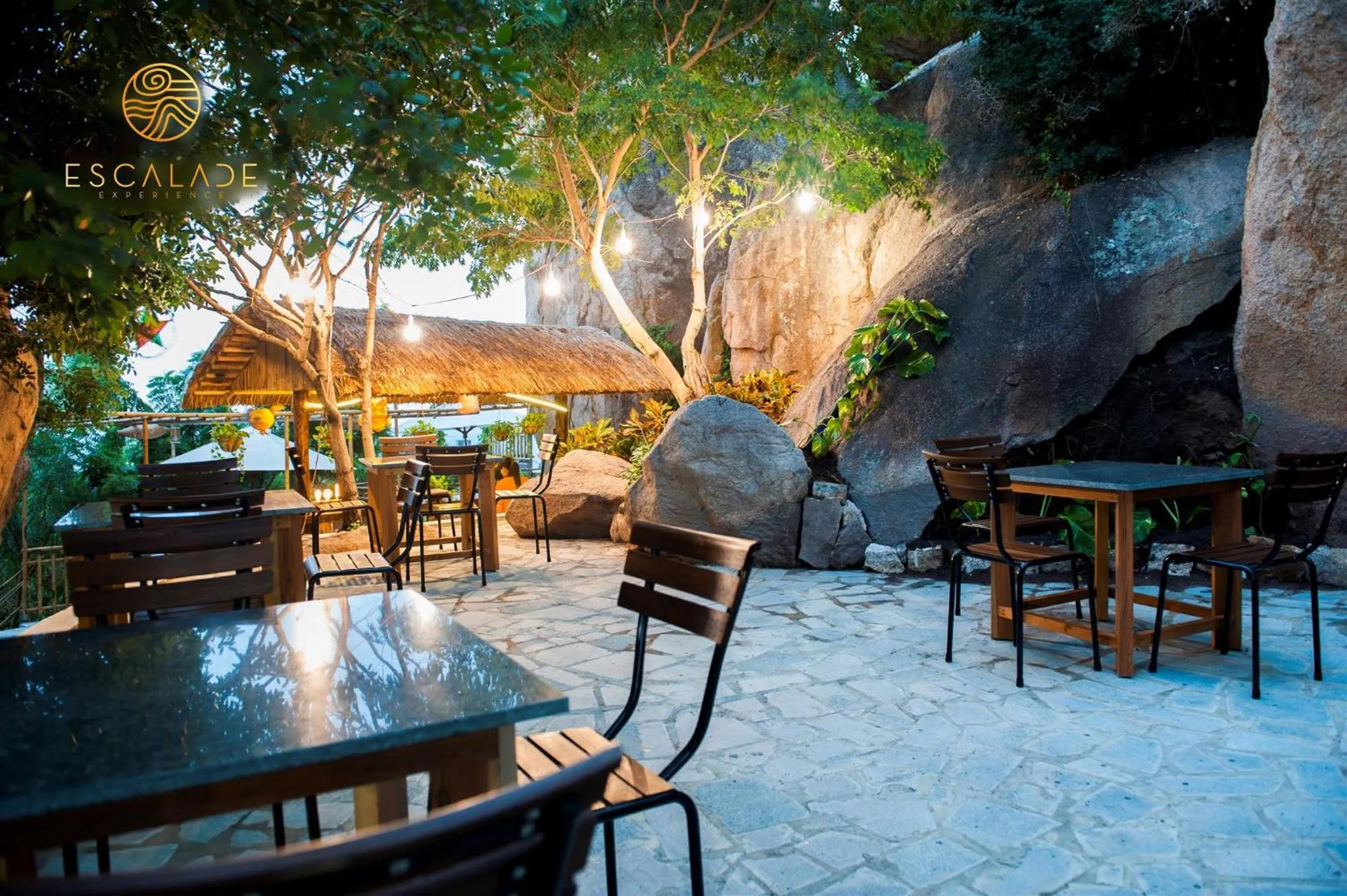 Restaurant/places to eat in Escalade Experience