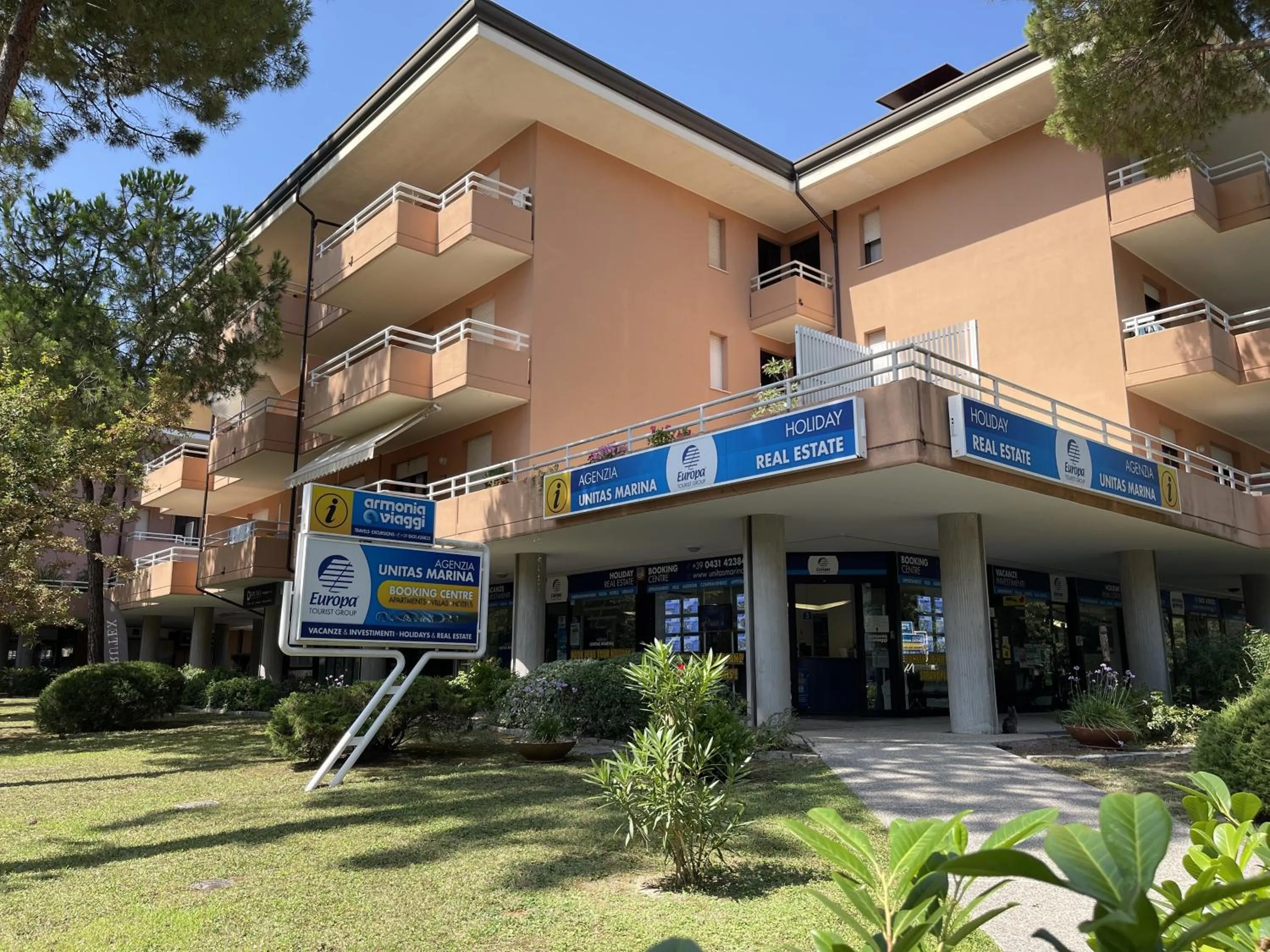 Staff in Villa Ralph