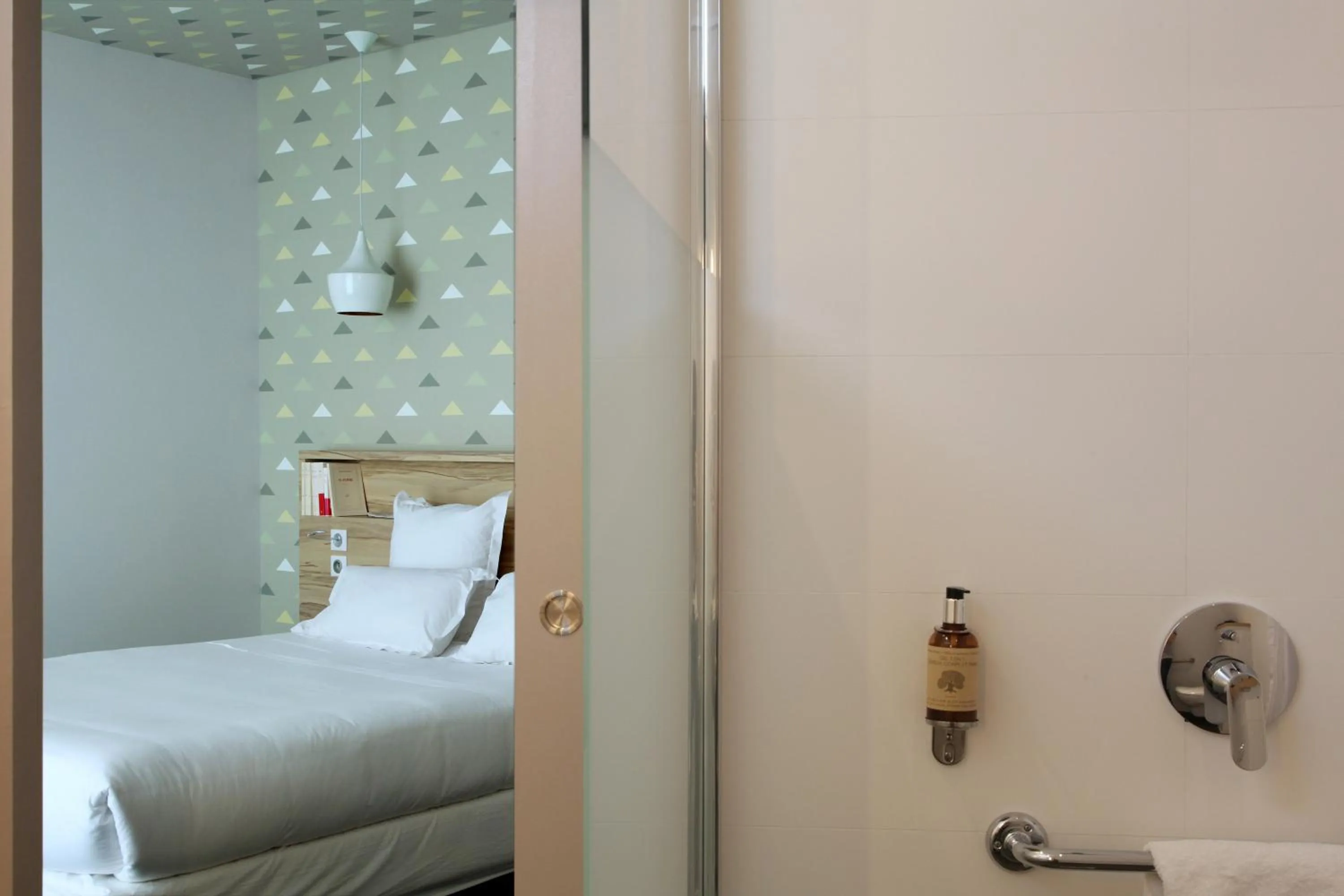 Bed in Hôtel et Apparts Marin