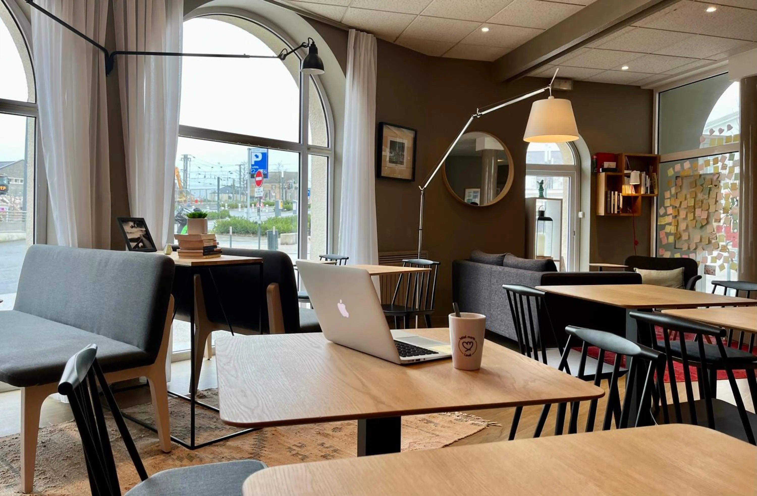 Restaurant/places to eat in Hôtel et Apparts Marin