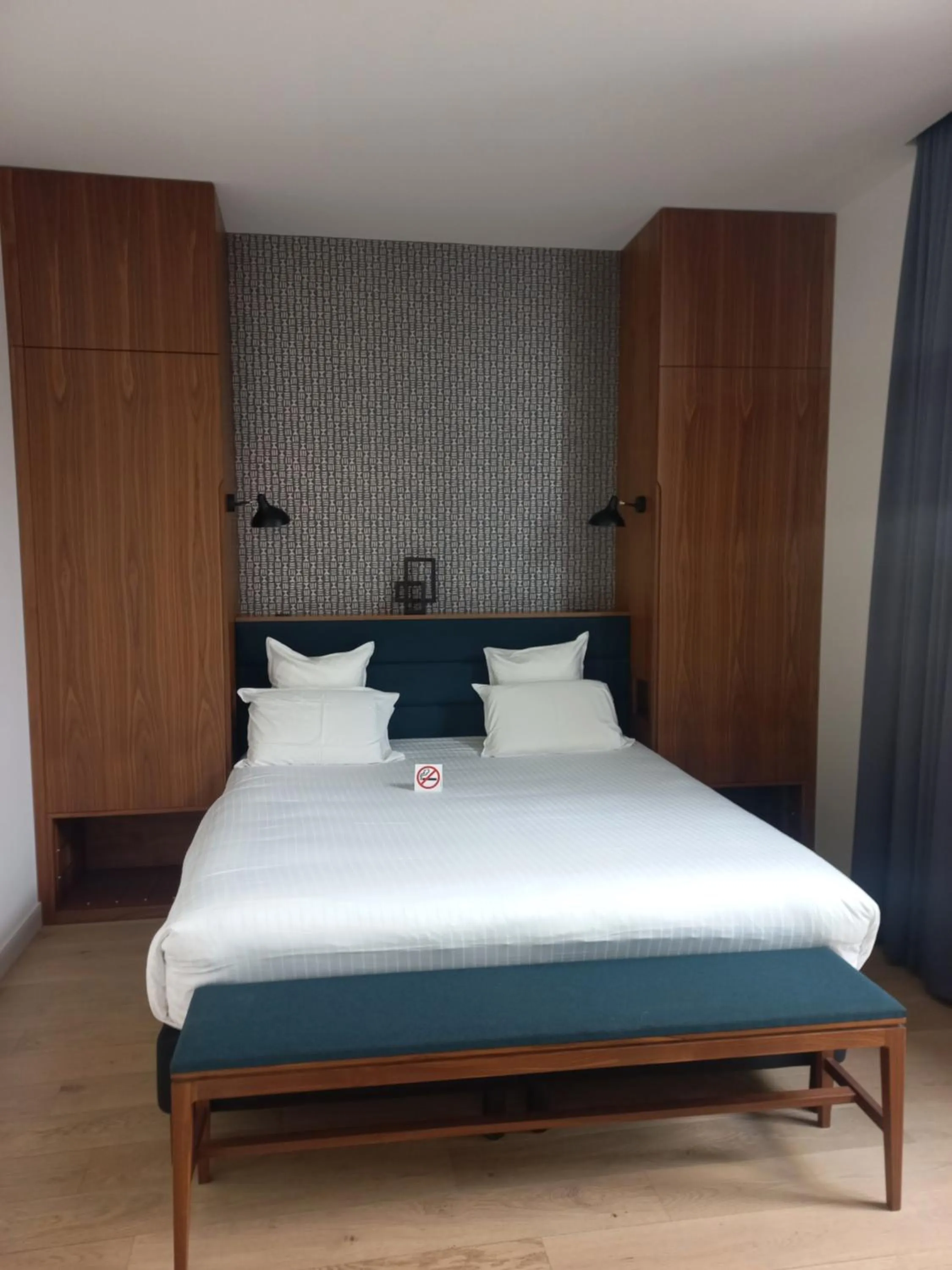 Bed in Hôtel et Apparts Marin