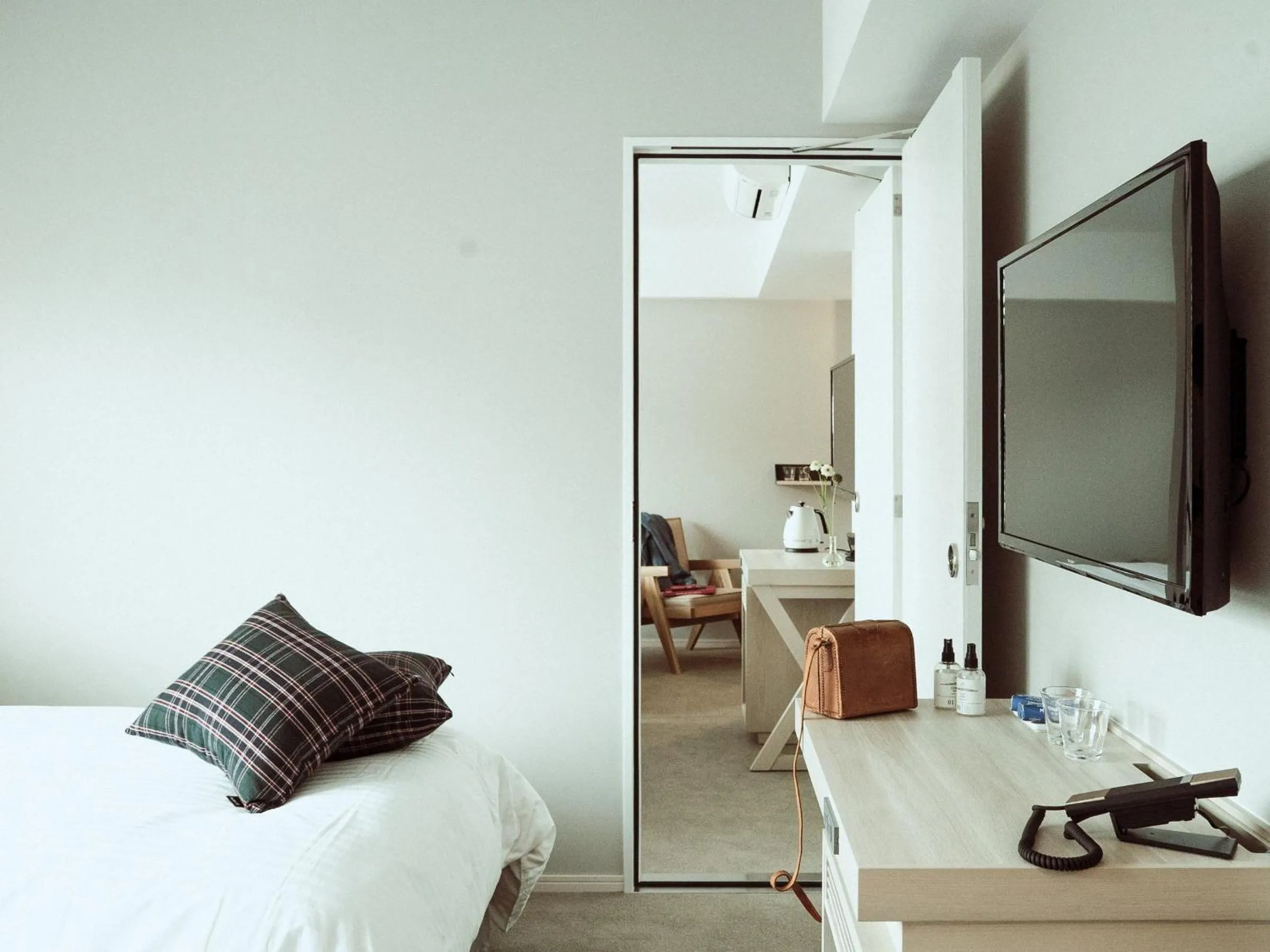 Bedroom, Bed in Hotel It Osaka Shinmachi