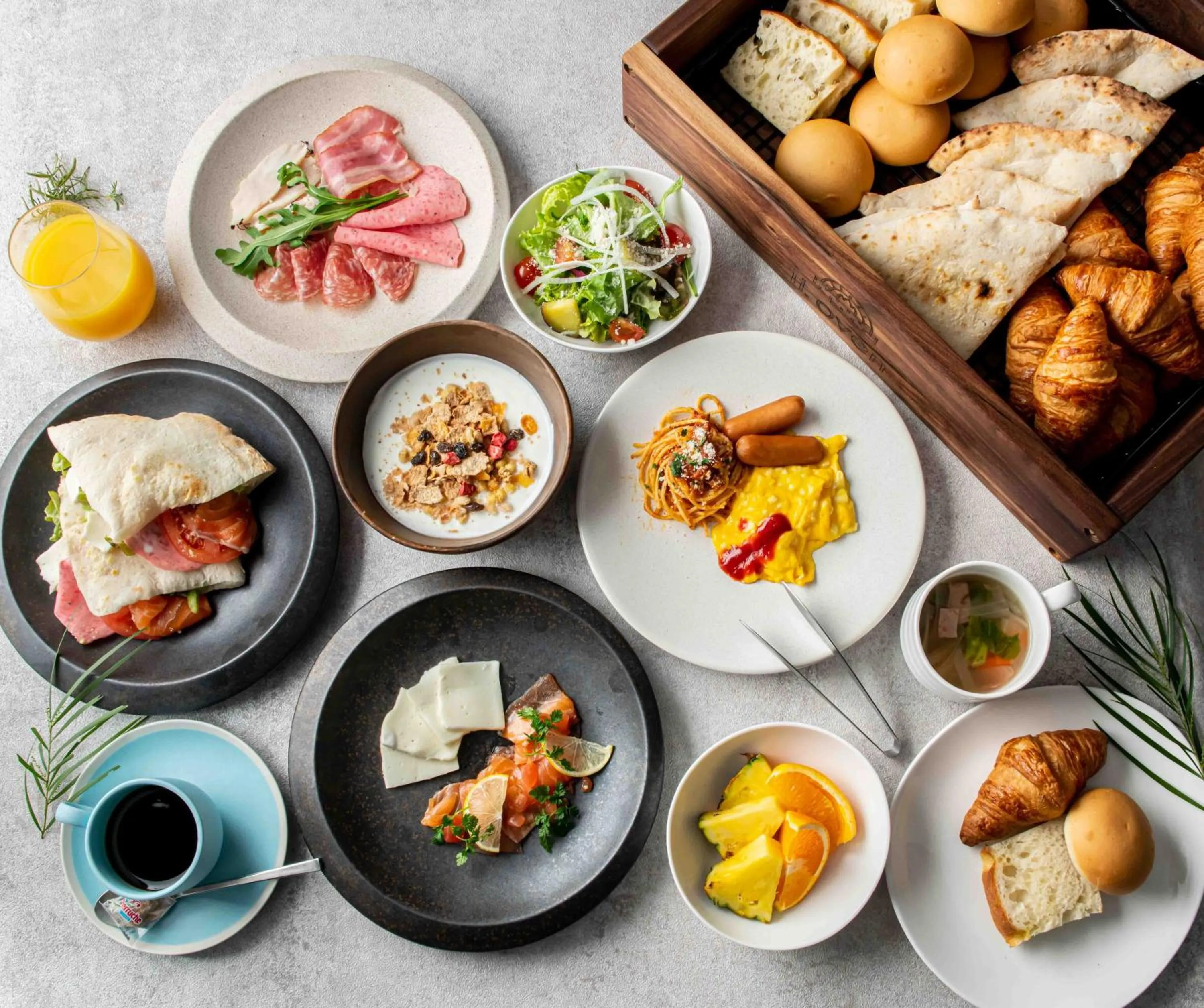 Restaurant/places to eat in Hotel It Osaka Shinmachi