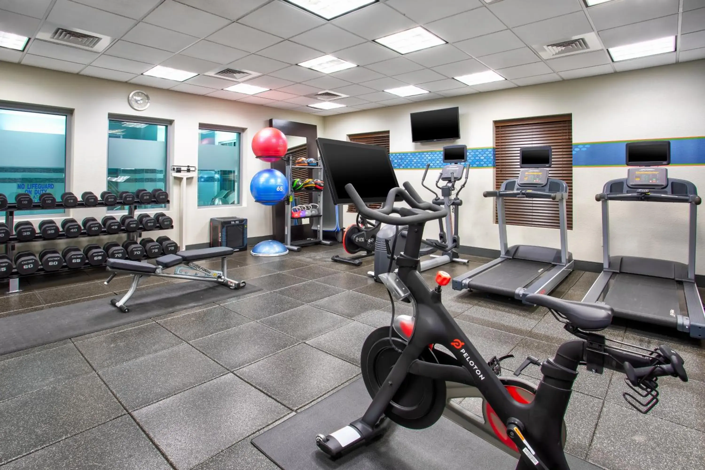 Fitness centre/facilities in Hampton Inn & Suites Columbia/Southeast-Fort Jackson Fitness centre/facilities in Hampton Inn & Suites Columbia/Southeast-Fort Jackson