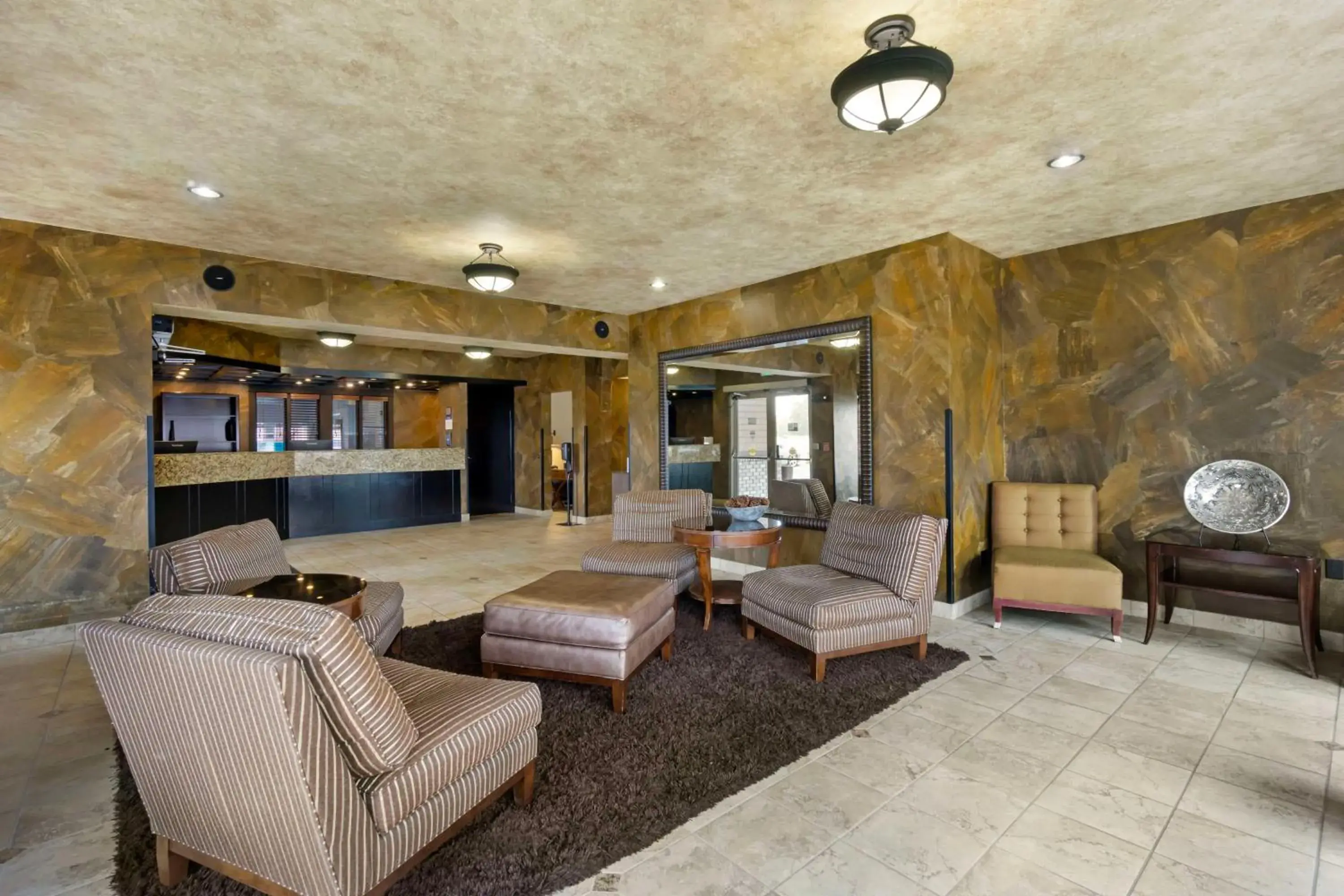 Lobby or reception in Best Western Plus Yakima Hotel Lobby or reception in Best Western Plus Yakima Hotel