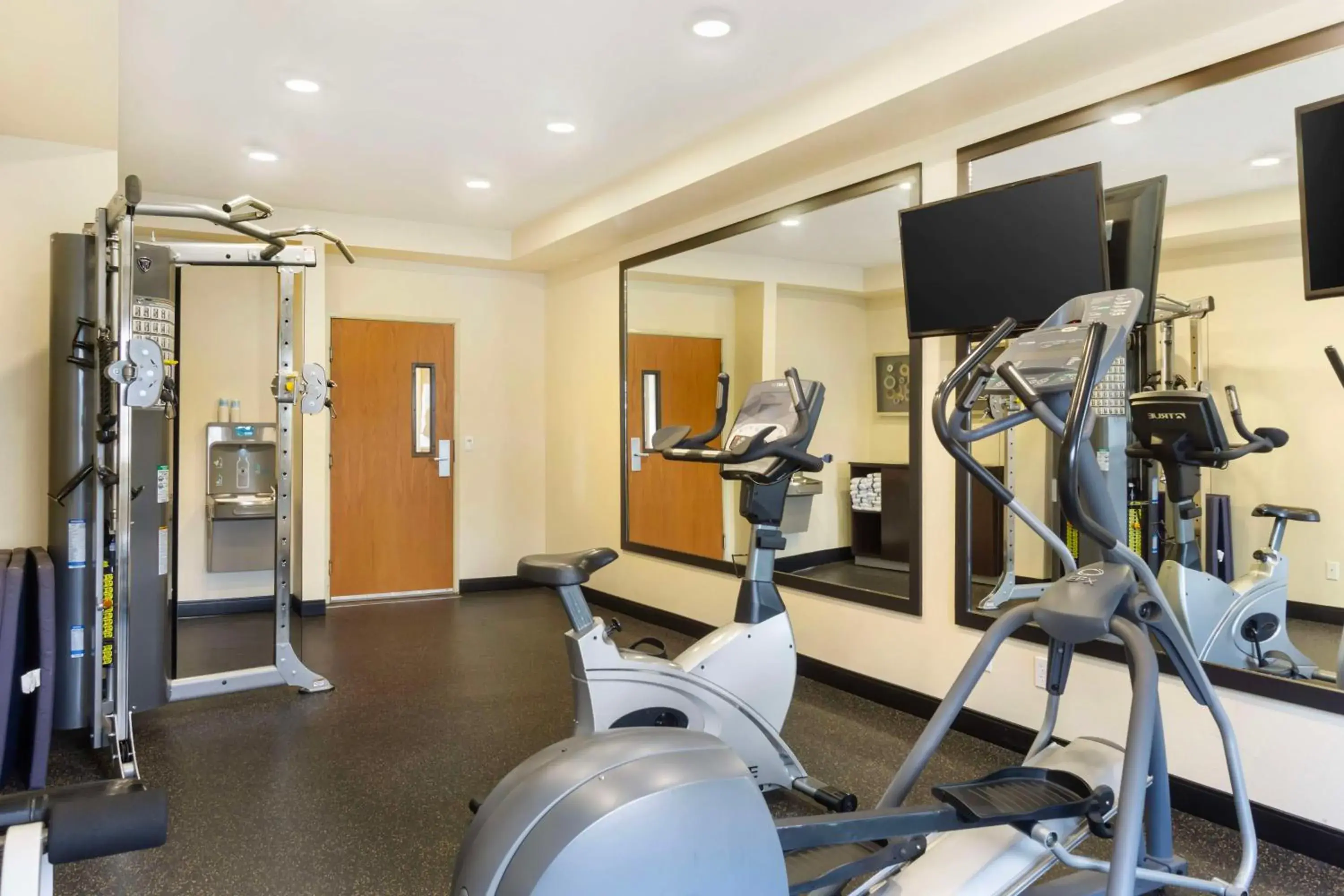 Fitness centre/facilities in Best Western Plus Yakima Hotel Fitness centre/facilities in Best Western Plus Yakima Hotel