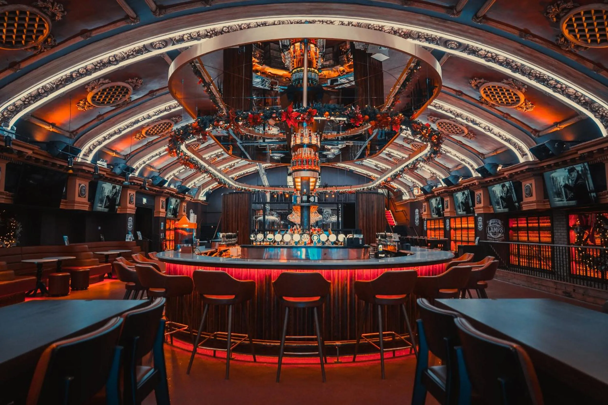 Nightclub / DJ in The Camden Street Hotel