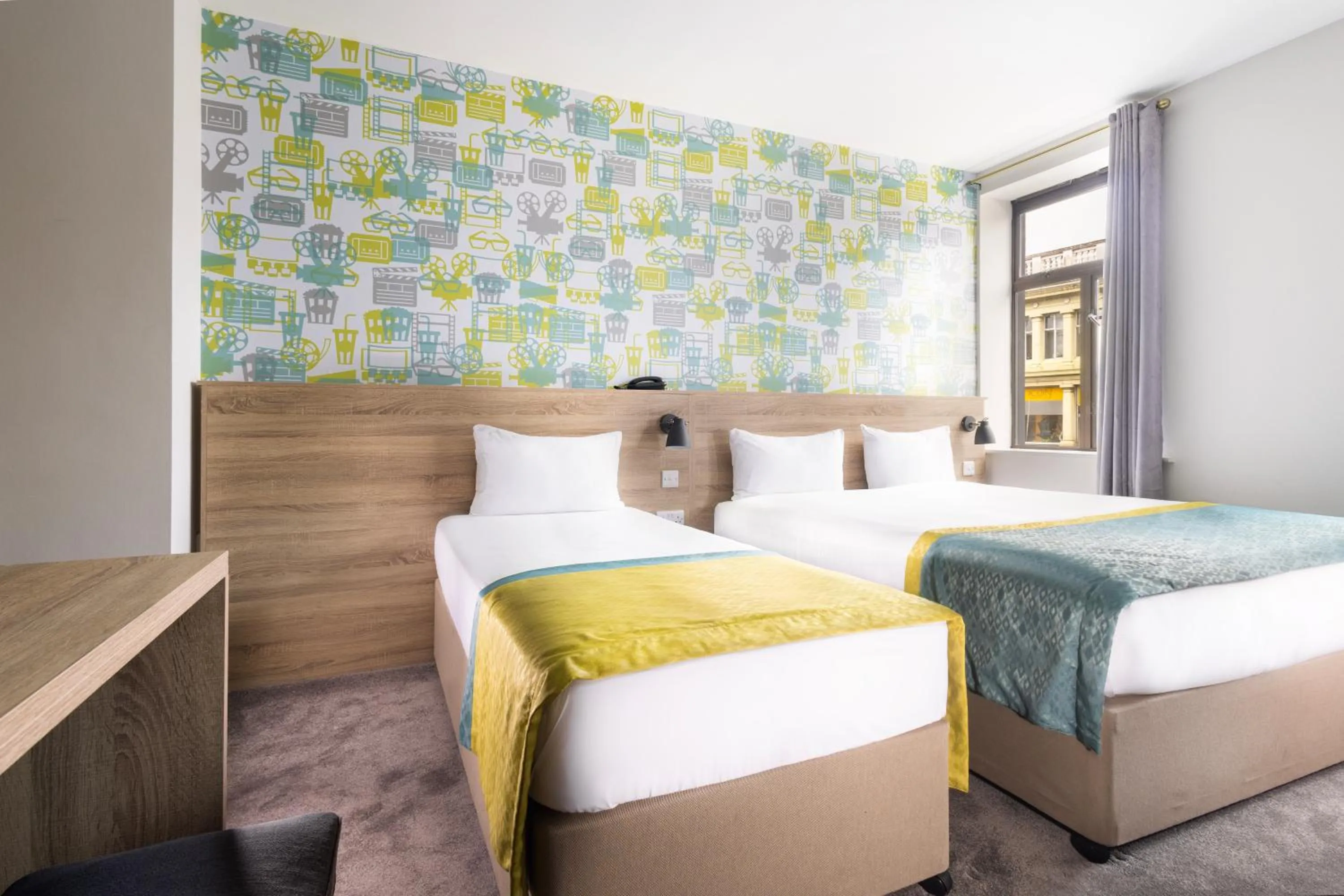 Bed in The Camden Street Hotel