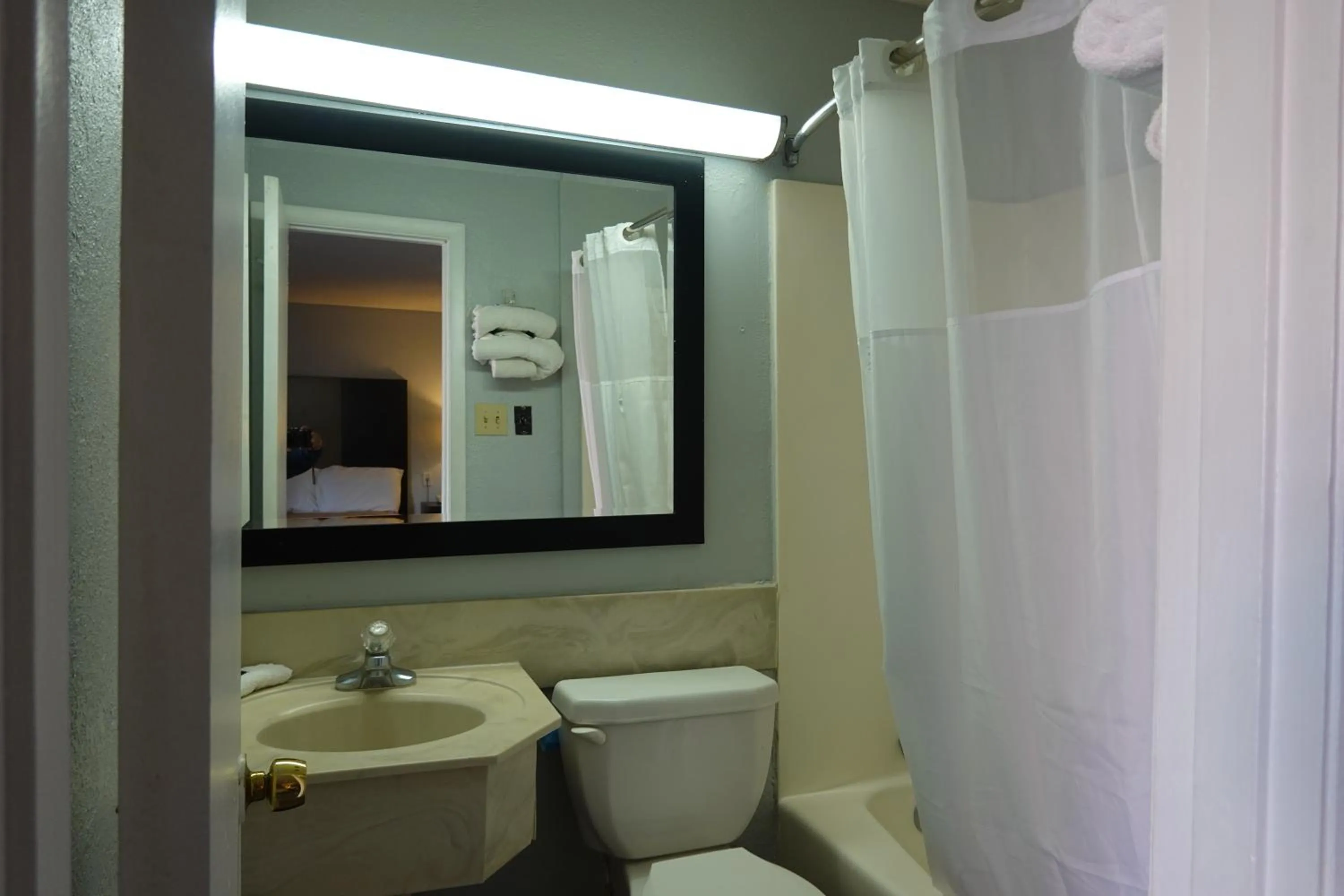 Cascades Motel - Chattanooga