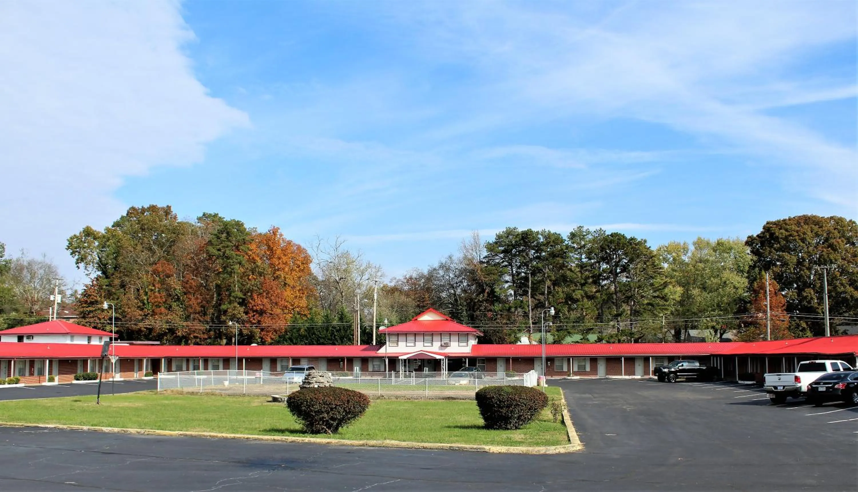 Property building in Cascades Motel - Chattanooga
