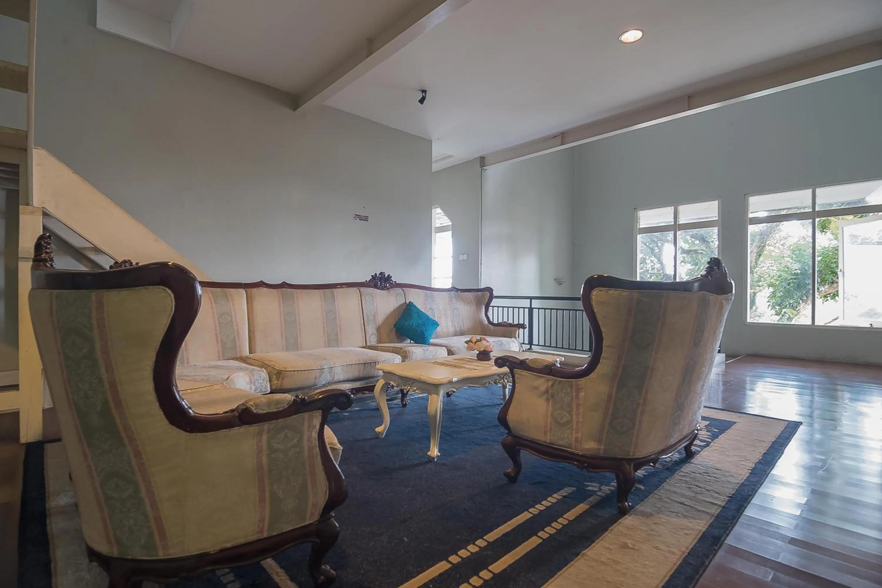 Seating area in RedDoorz near UPI Setiabudi 2