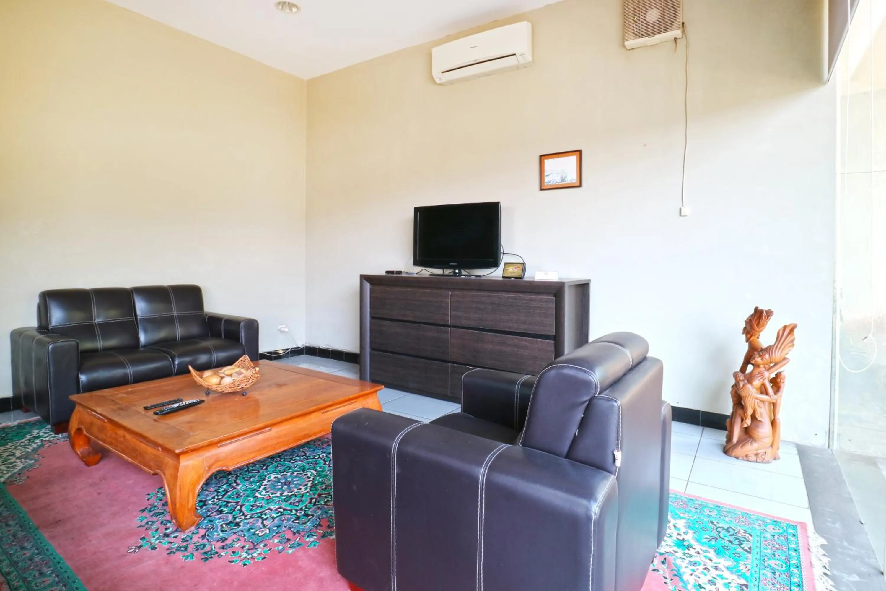 Property building in RedDoorz near UPI Setiabudi 2