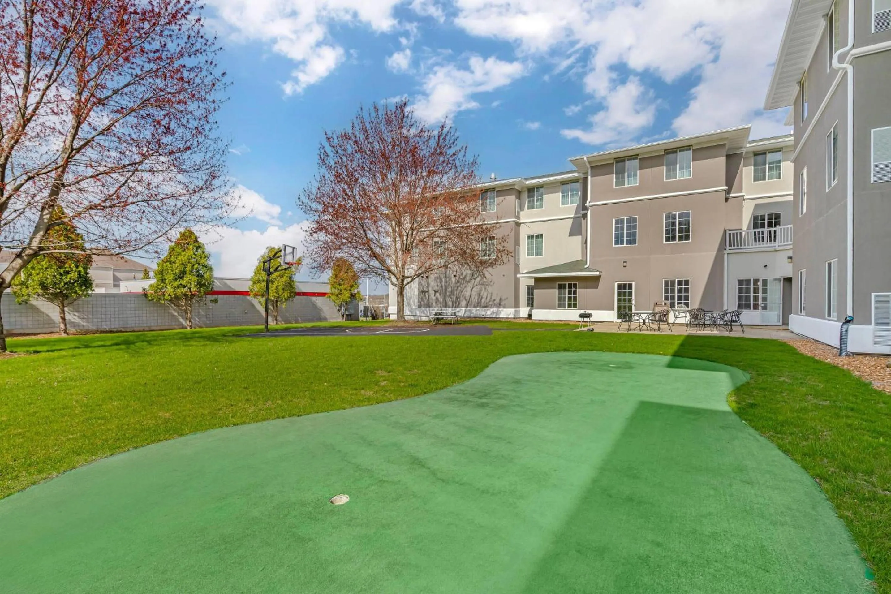 Property building in MainStay Suites Madison Airport