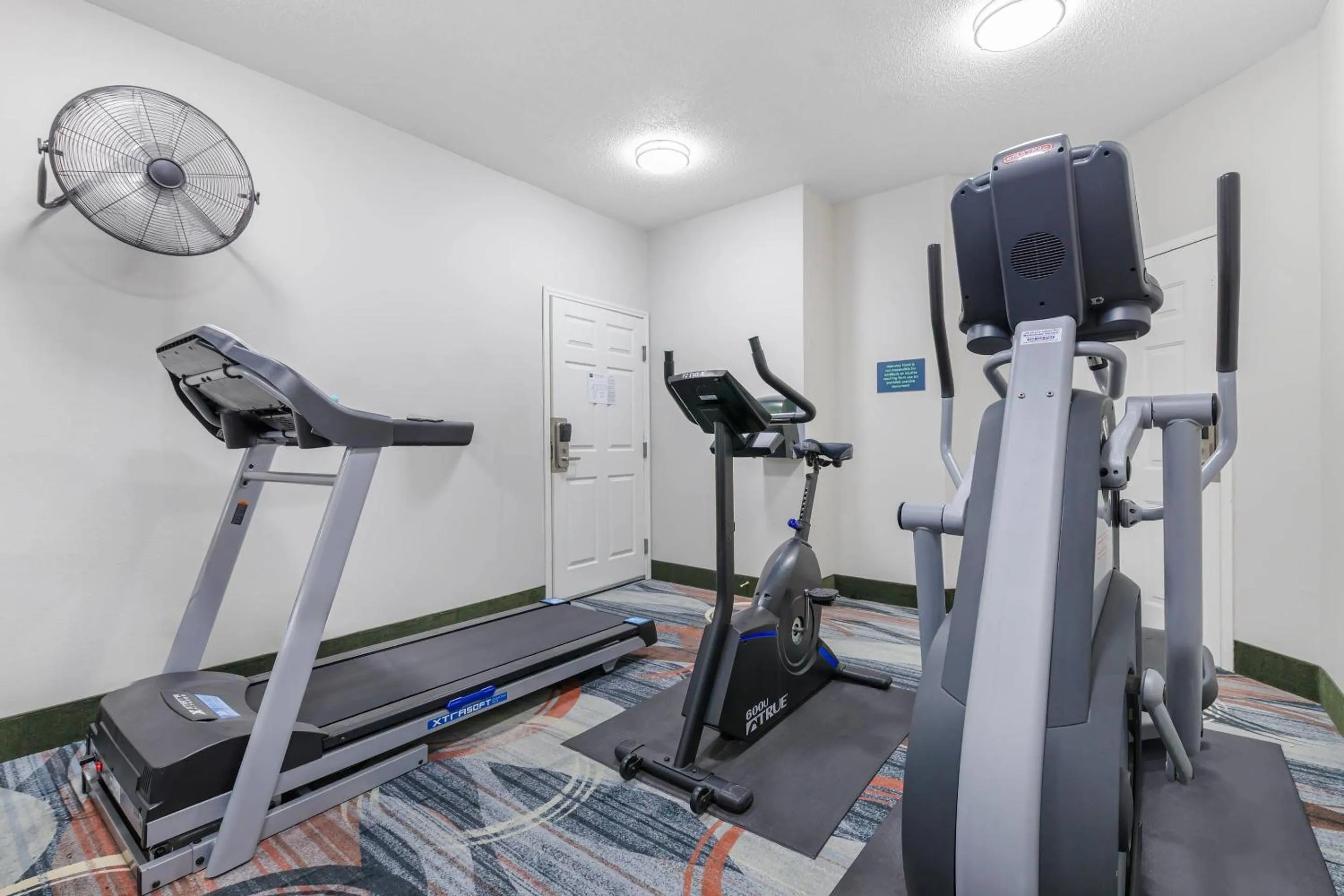 Fitness centre/facilities in MainStay Suites Madison Airport
