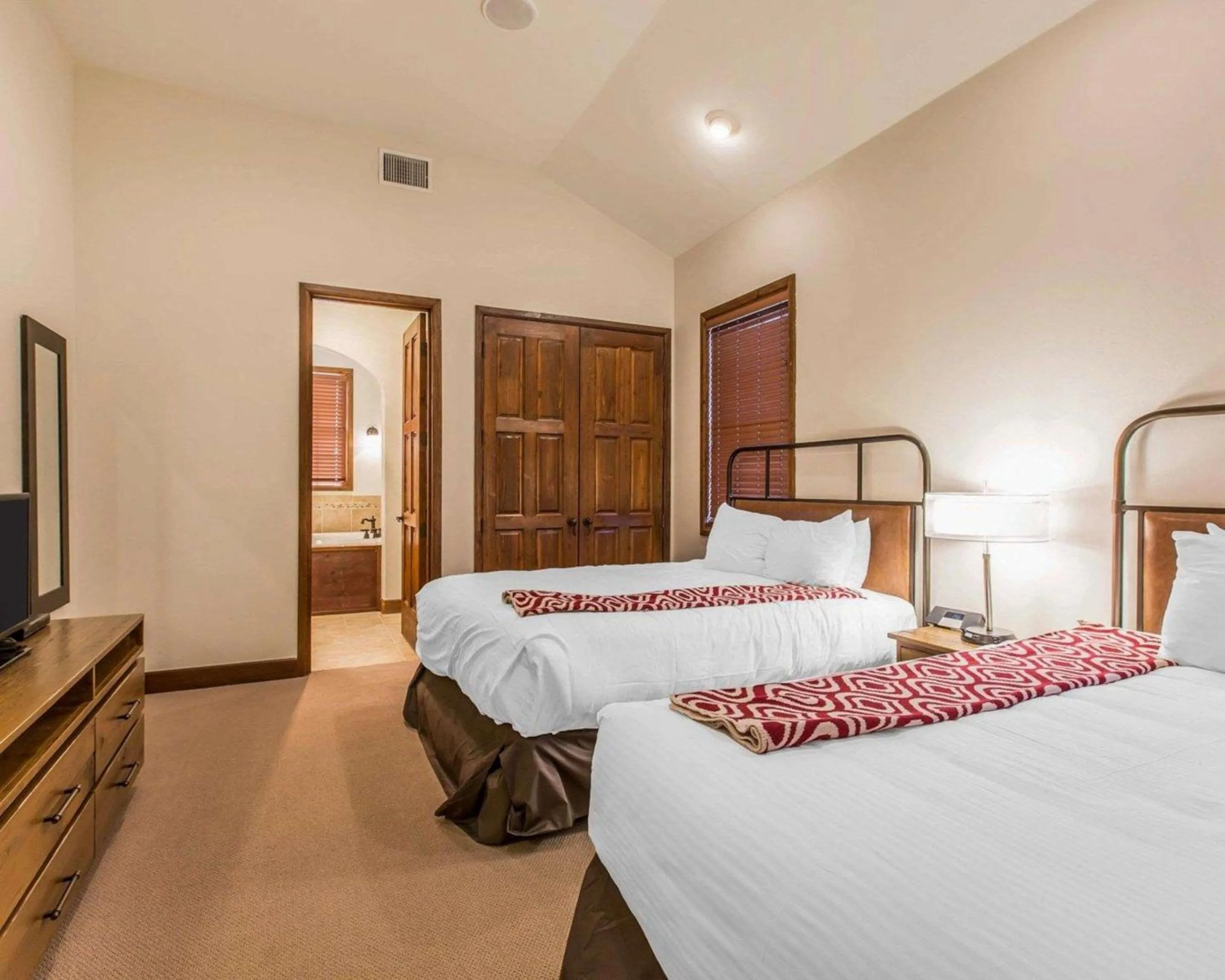 Bedroom, Bed in Bluegreen Vacations Big Bear Village, an Ascend Collection Resort