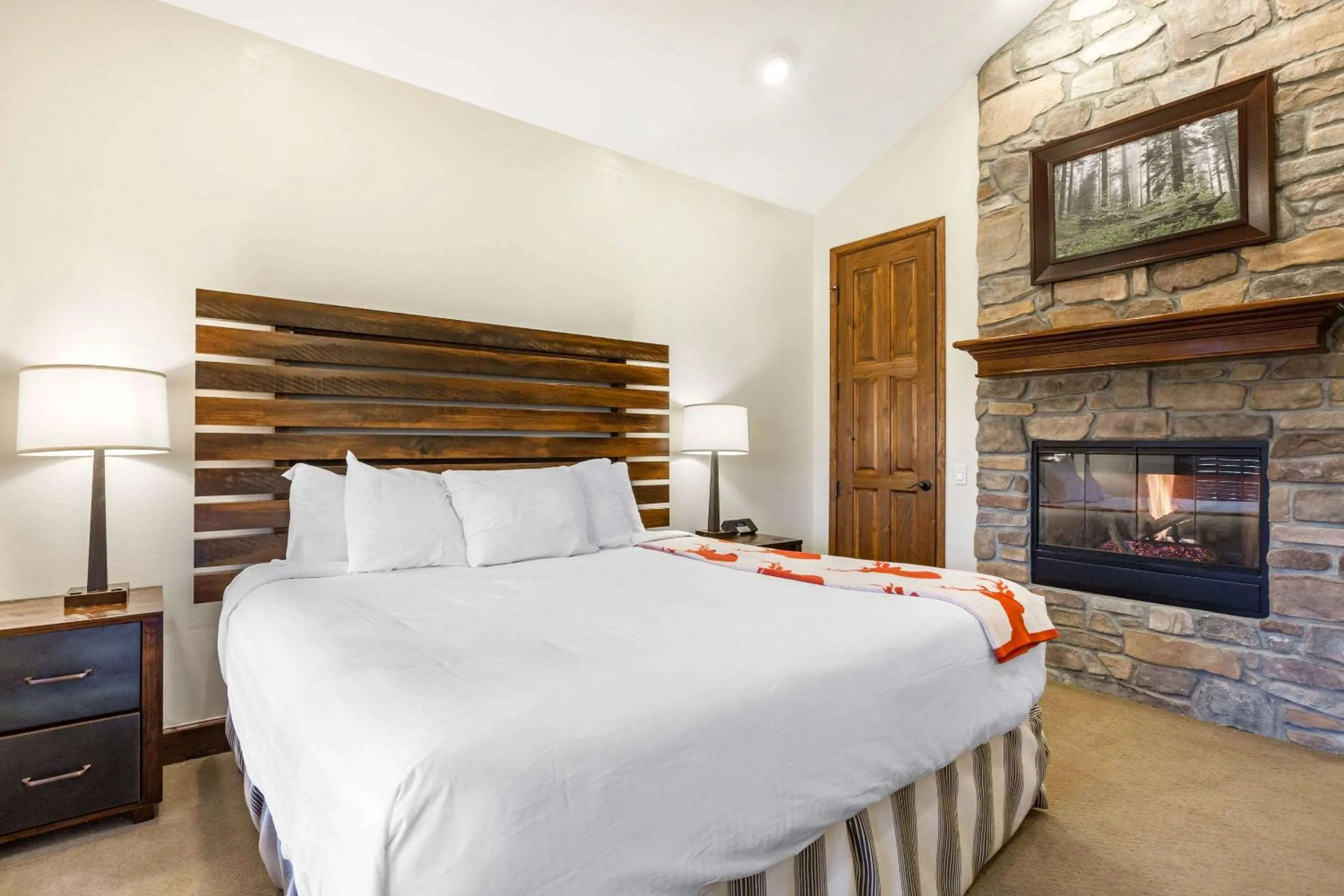 Bedroom, Bed in Bluegreen Vacations Big Bear Village, an Ascend Collection Resort