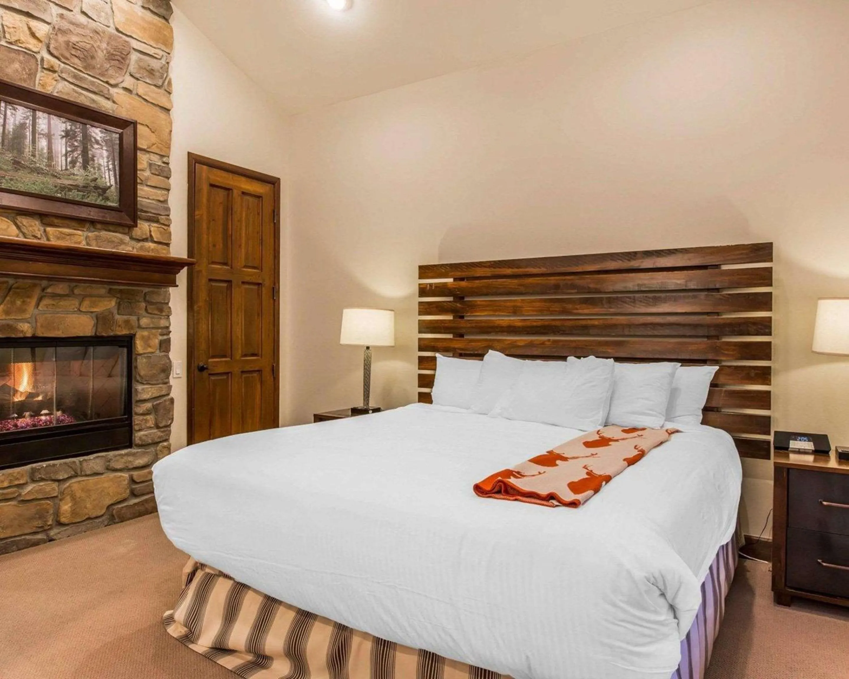 Bedroom, Bed in Bluegreen Vacations Big Bear Village, an Ascend Collection Resort