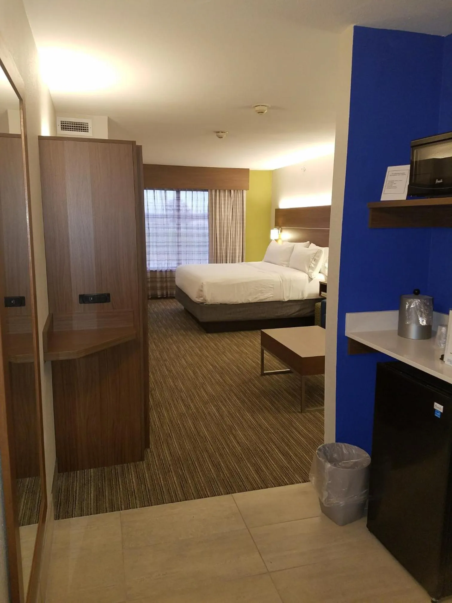 Bed in Holiday Inn Express Rolla by IHG