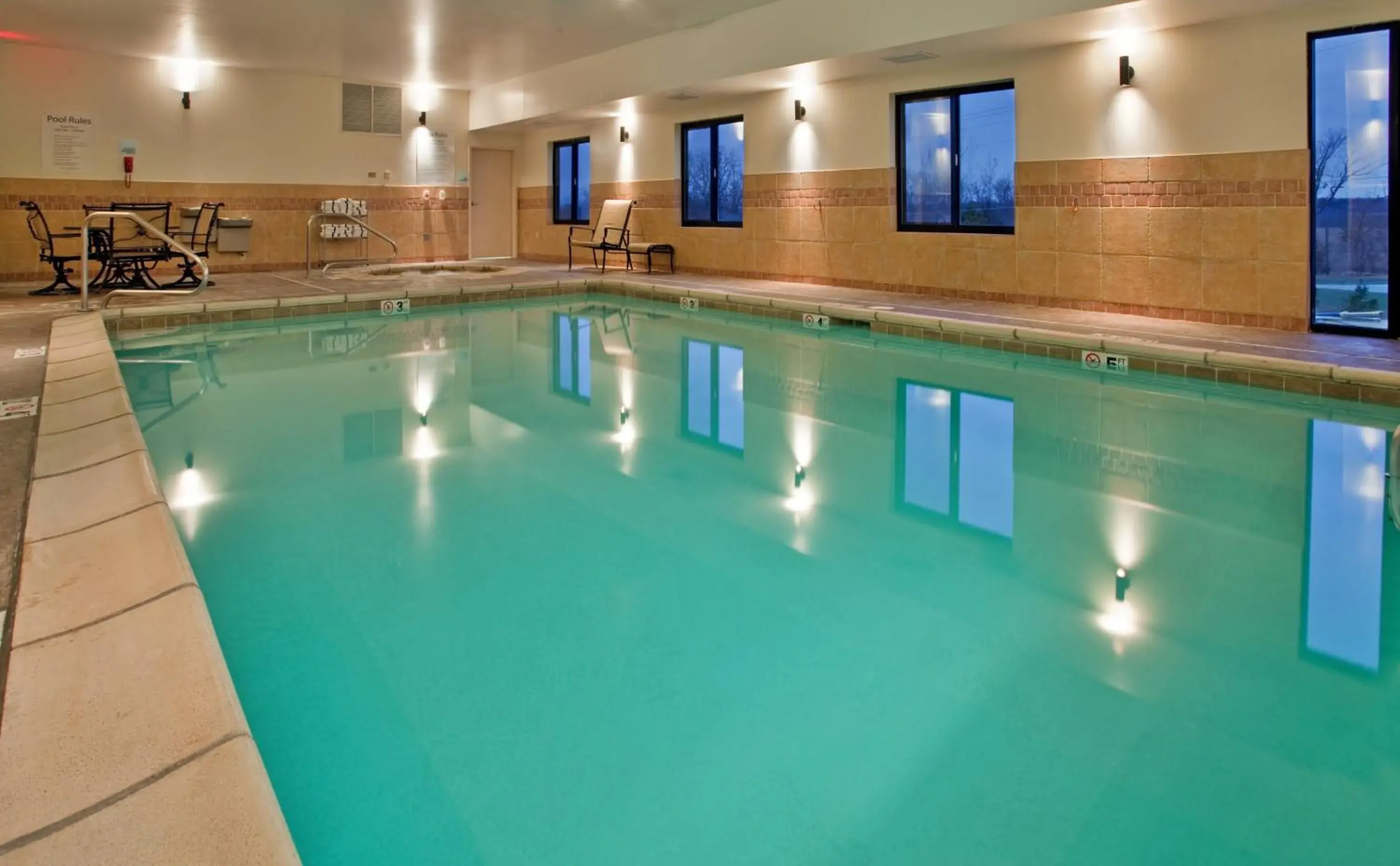 Swimming pool in Holiday Inn Express Rolla by IHG Swimming pool in Holiday Inn Express Rolla by IHG