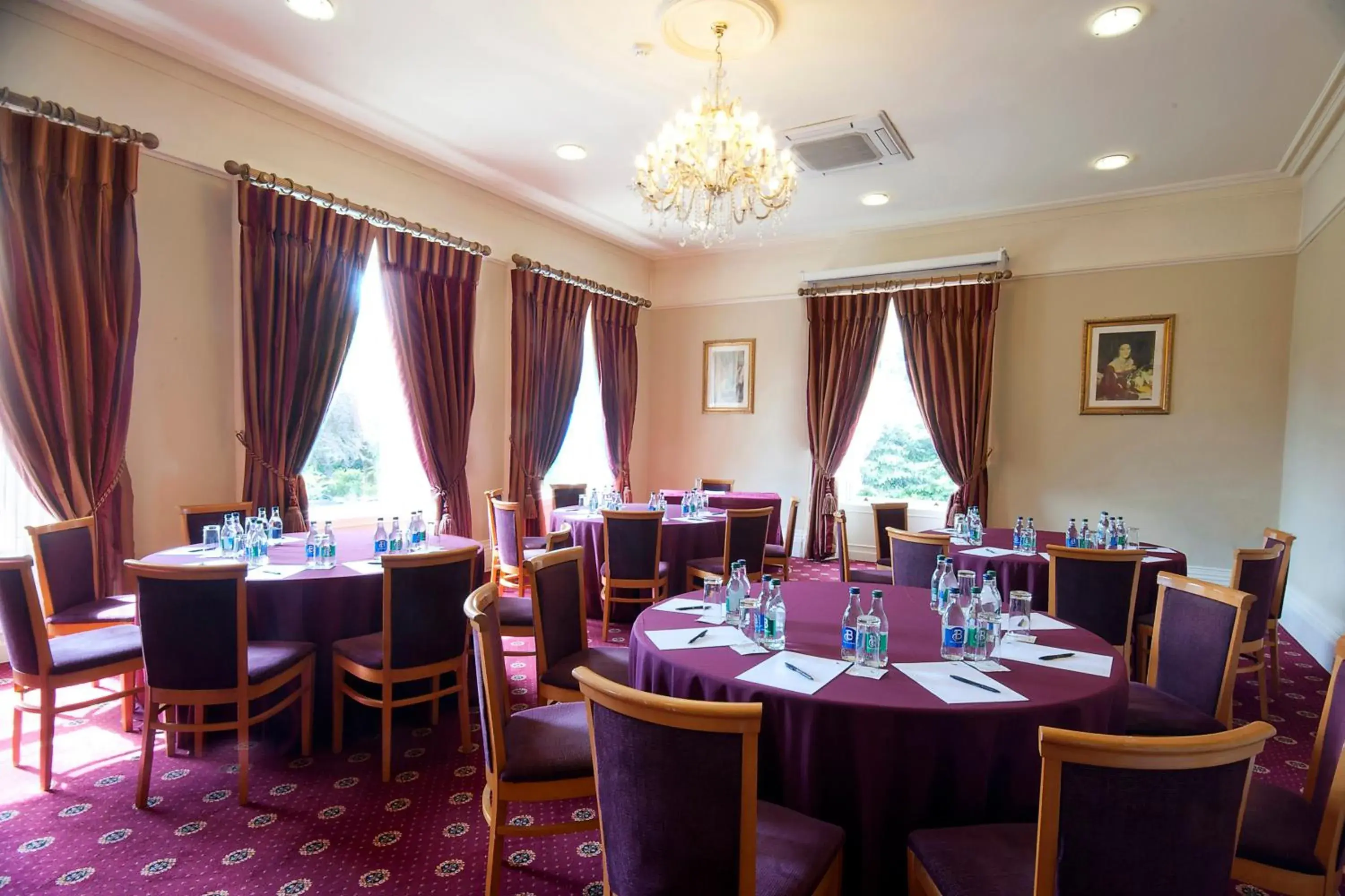 Food and drinks, Restaurant/Places to Eat in Finnstown Castle Hotel