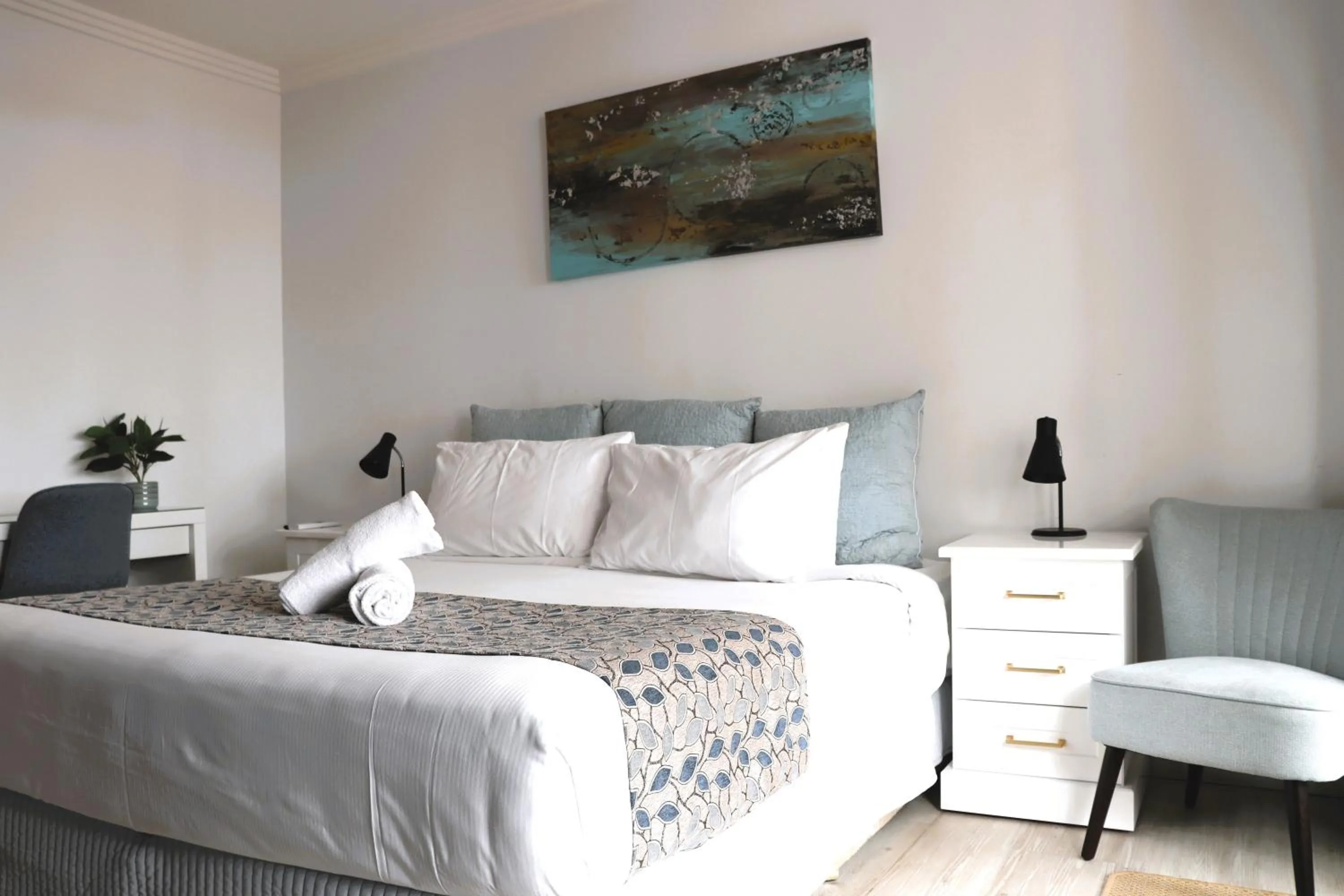 Bed in Redvue Holiday Apartments