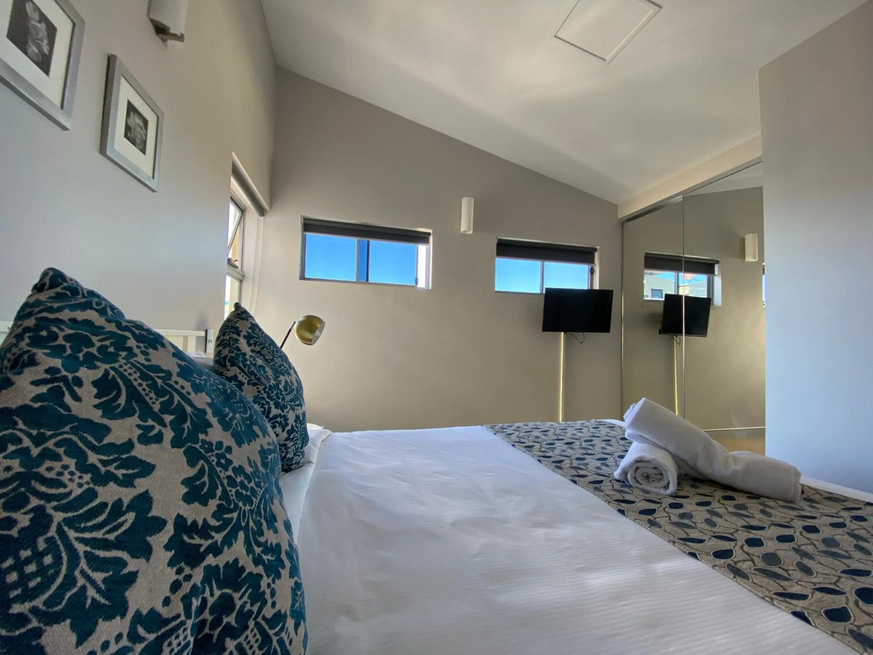 Bed in Redvue Holiday Apartments