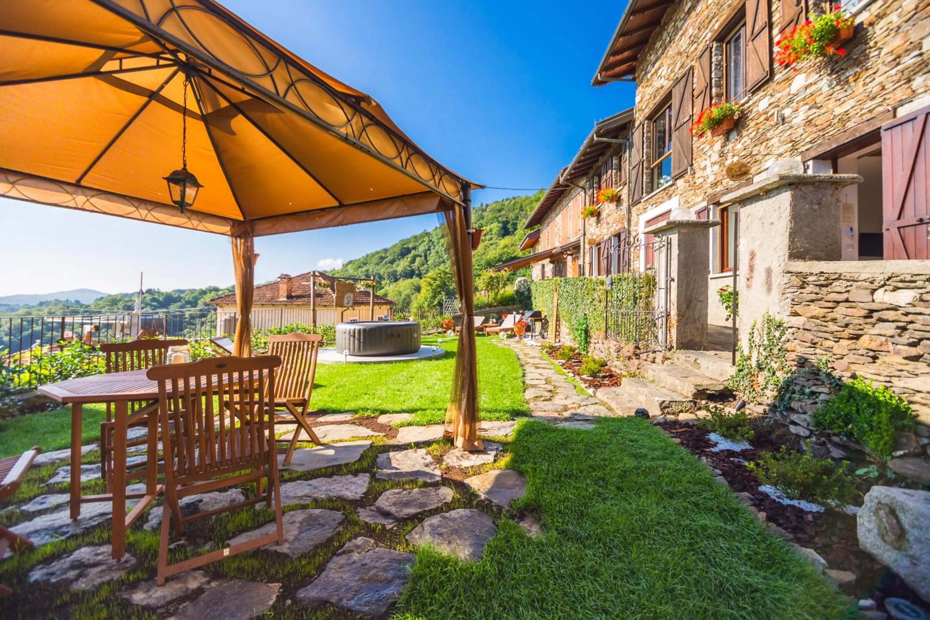 Garden in B&B Il Folletto del Lago