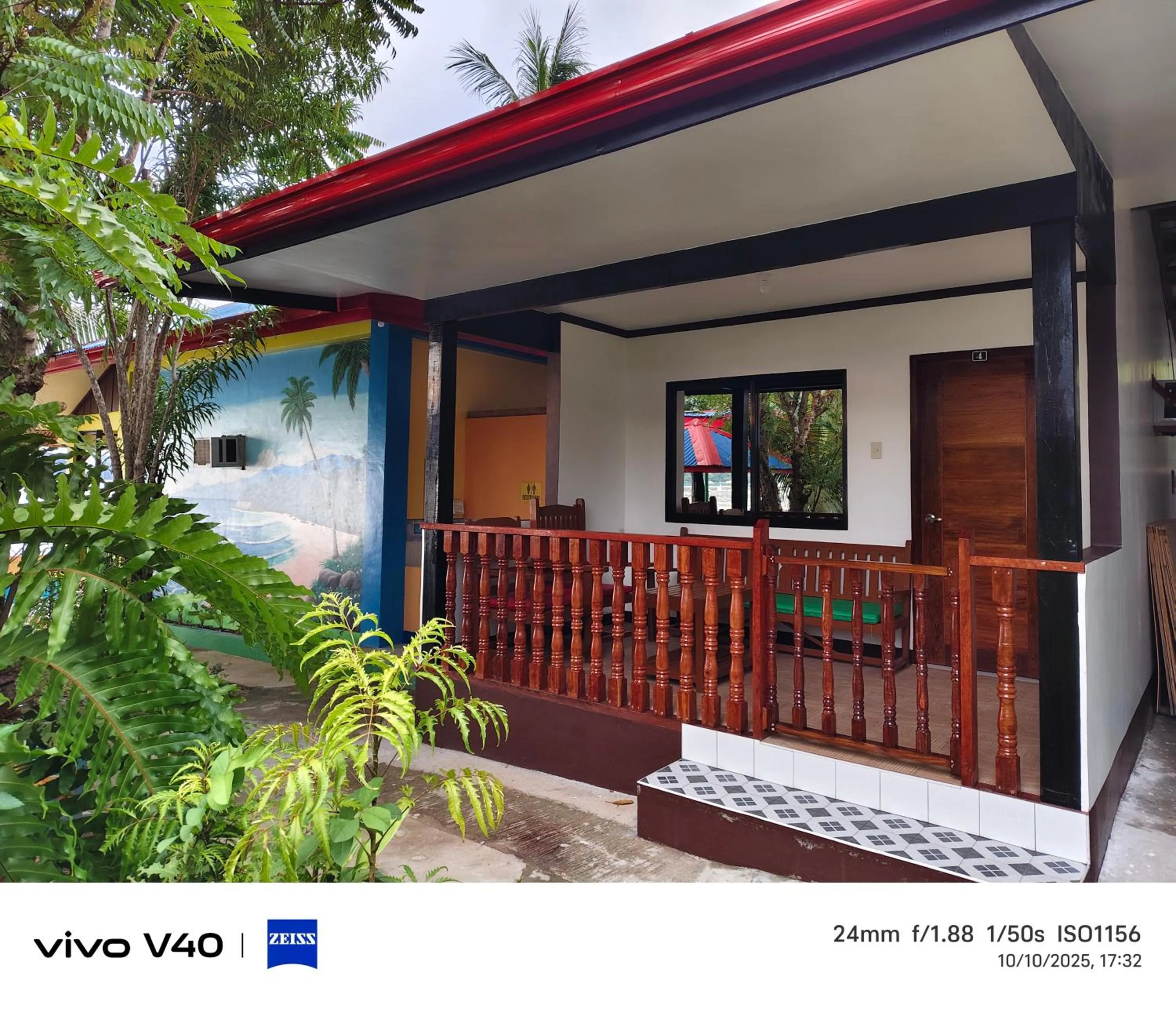 Property building in Hadefe Cottages