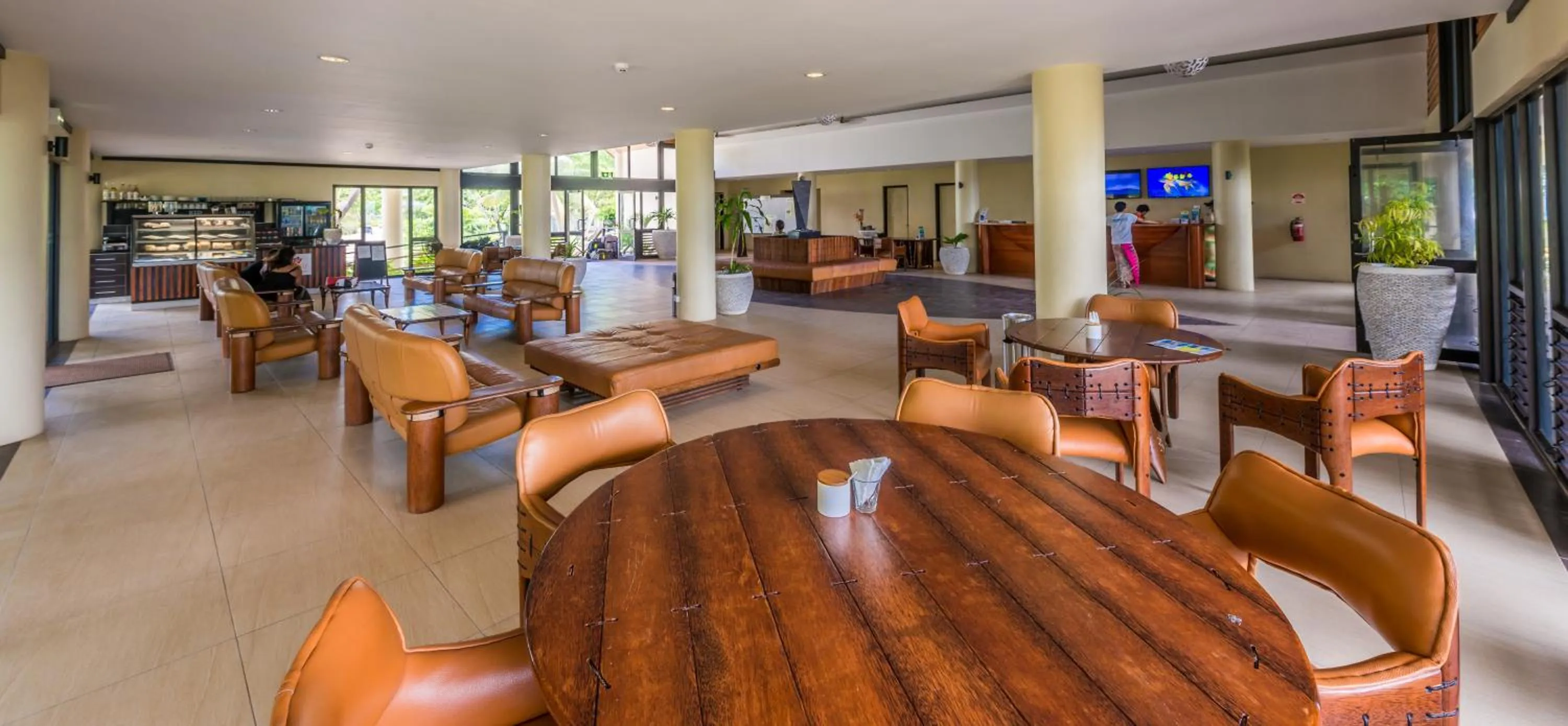 Day in Mana Island Resort & Spa - Fiji