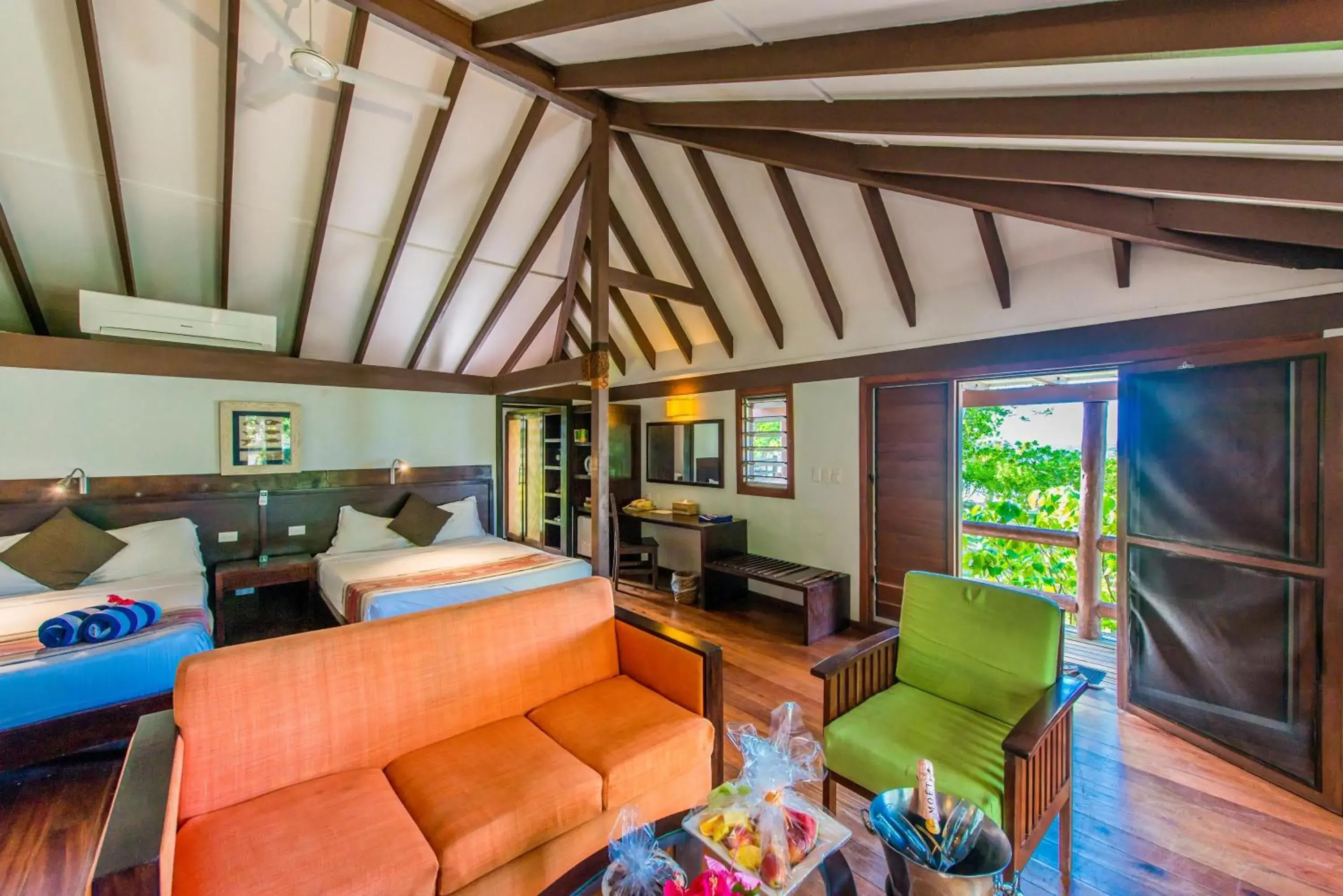 Day, Bed in Mana Island Resort & Spa - Fiji Day, Bed in Mana Island Resort & Spa - Fiji