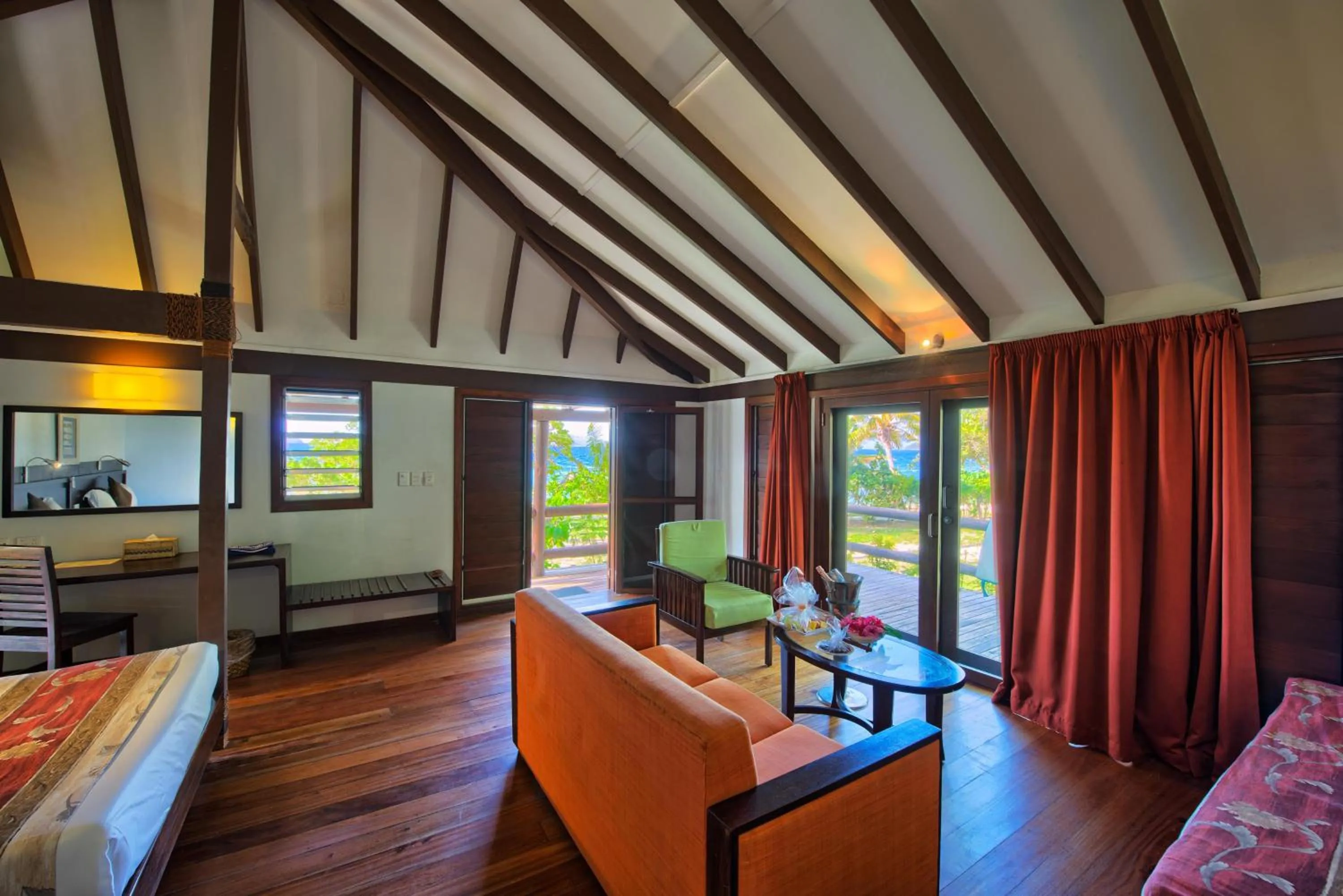 Day in Mana Island Resort & Spa - Fiji