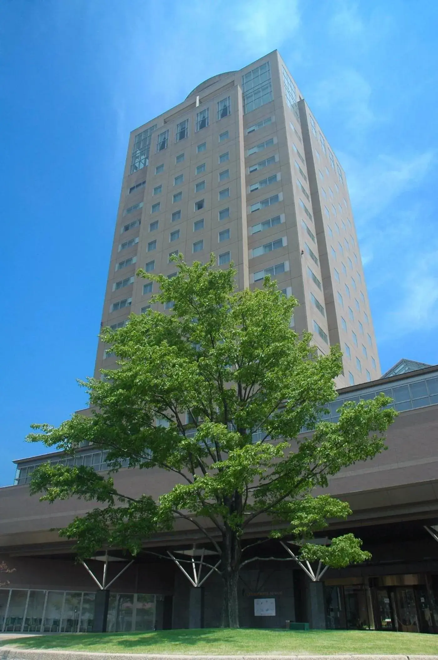 Facade/entrance in Grand Hotel New Oji Facade/entrance in Grand Hotel New Oji